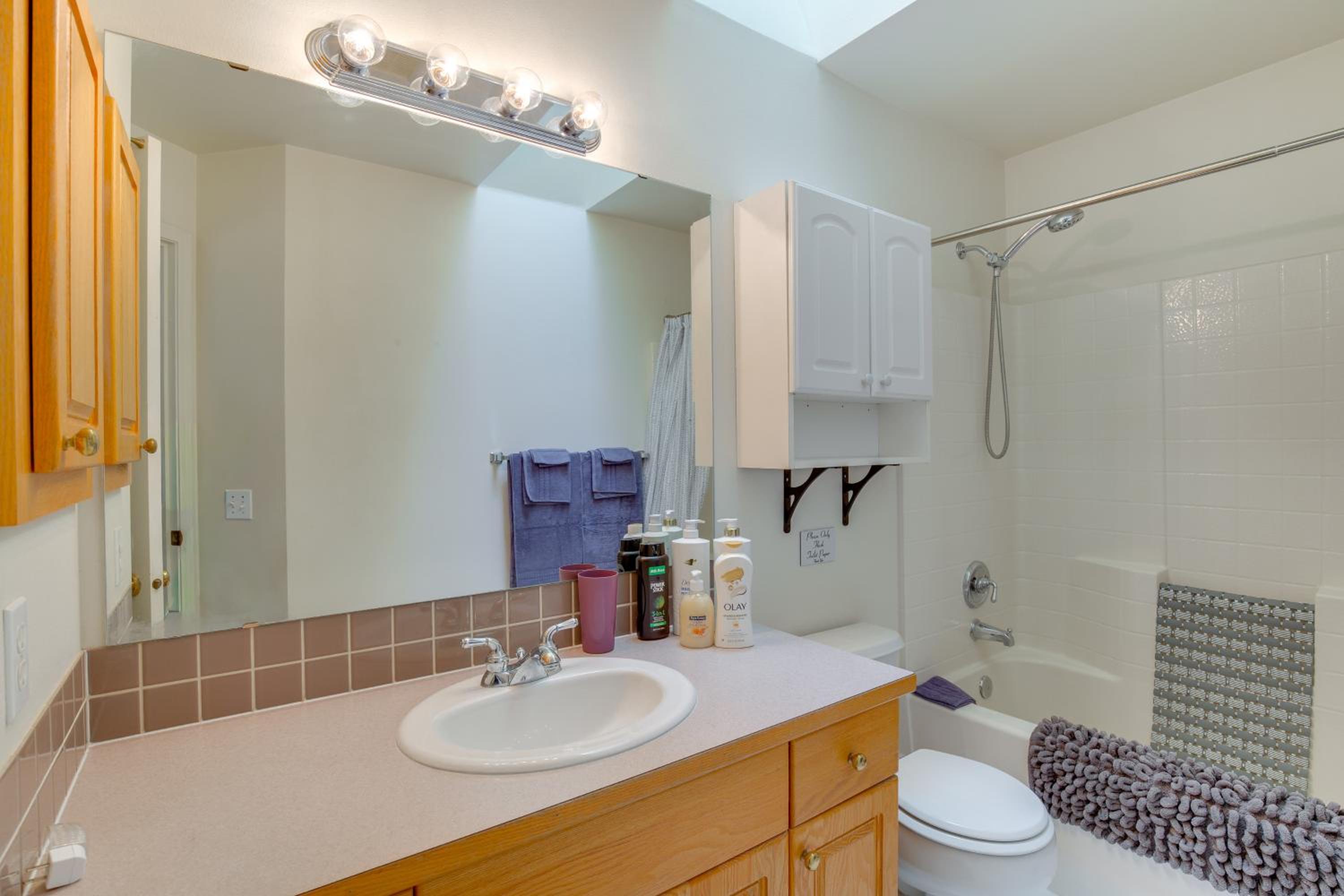 Spacious Home Less Than 2 Mi to Historic Downtown Sumner