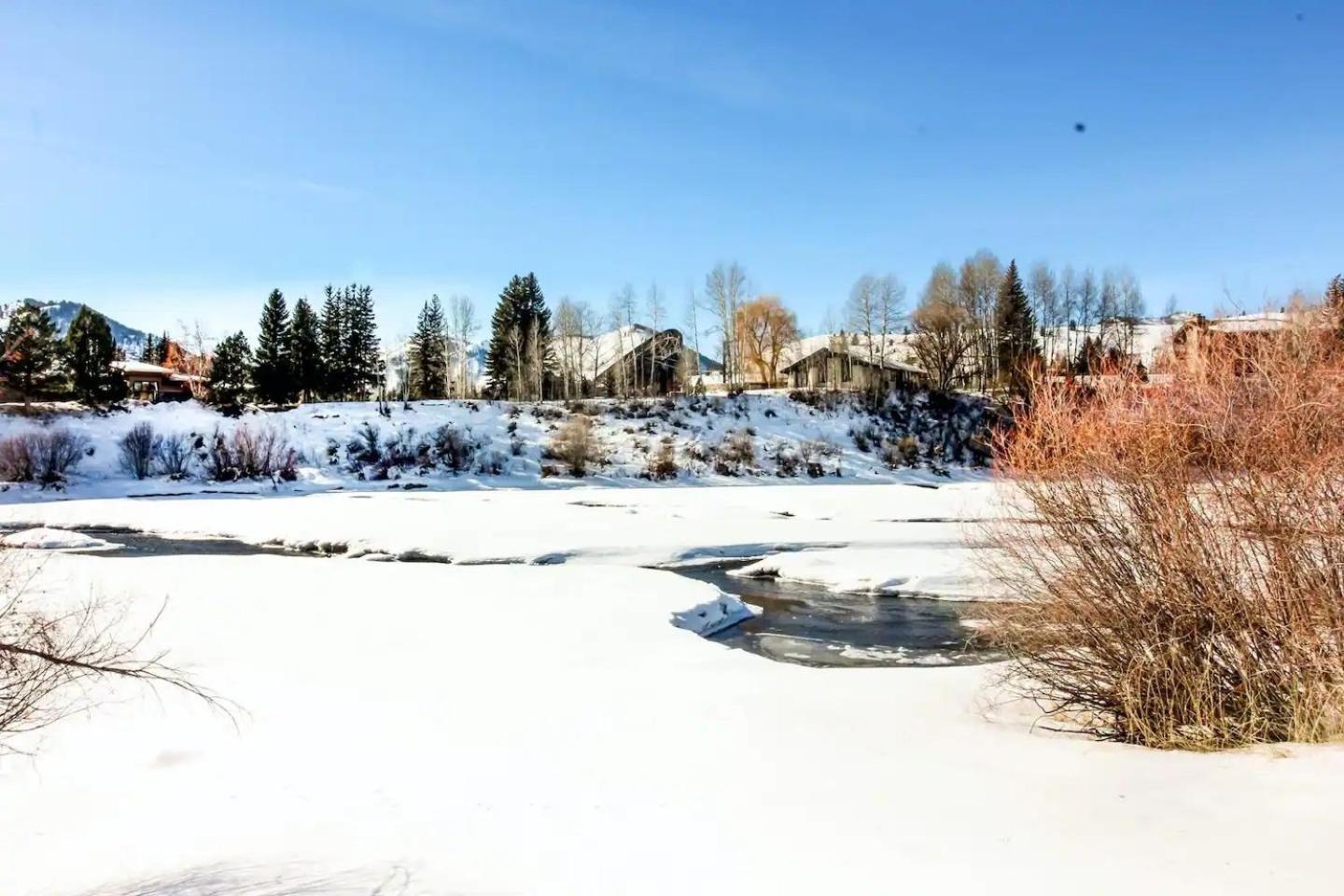 Retro 3BD Sun Valley Condo + FREE Resort Amenities!