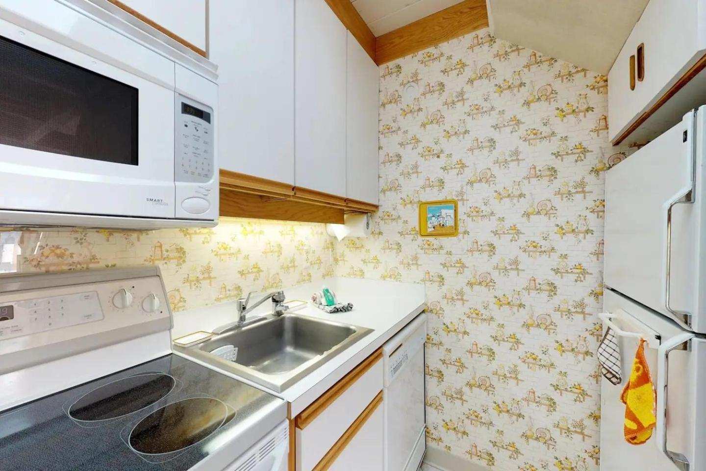 Retro 3BD Sun Valley Condo + FREE Resort Amenities!