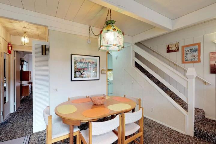 Retro 3BD Sun Valley Condo + FREE Resort Amenities!