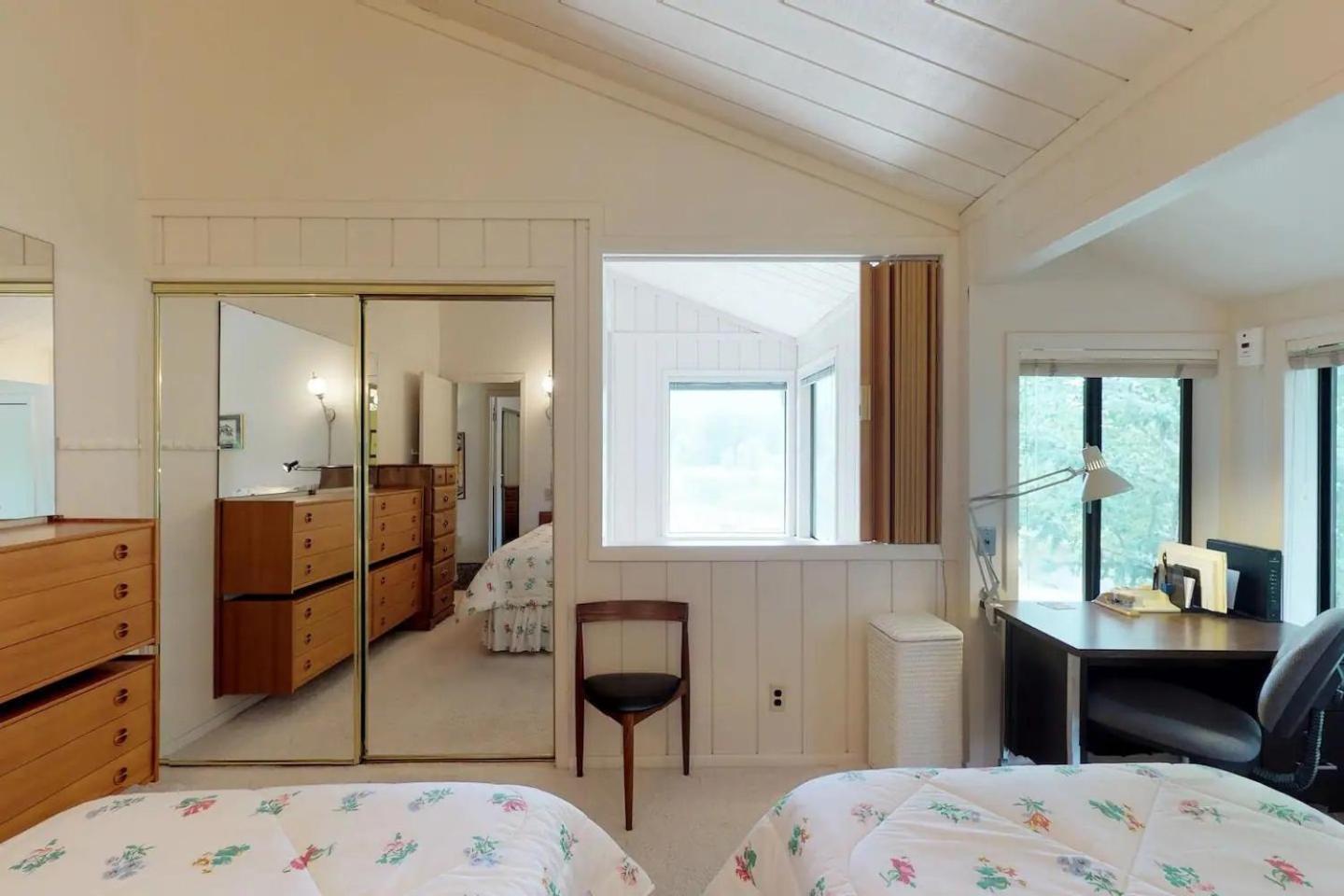 Retro 3BD Sun Valley Condo + FREE Resort Amenities!