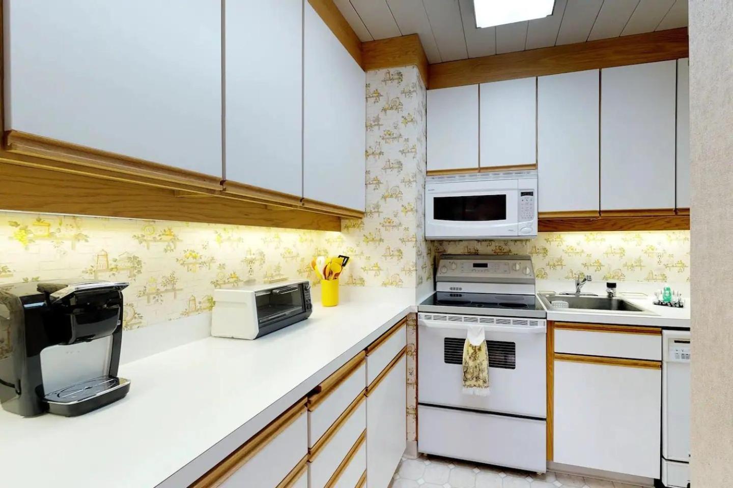 Retro 3BD Sun Valley Condo + FREE Resort Amenities!