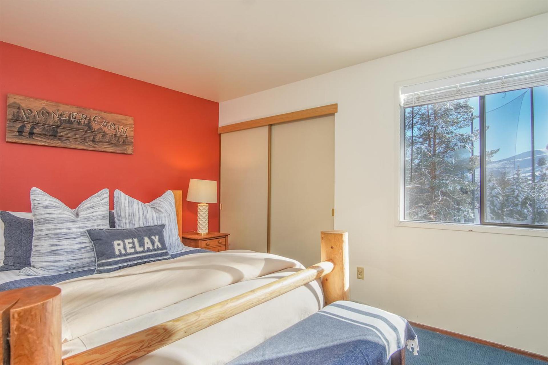 Bonne Vie Condo with Elkhorn Amenity Passes!