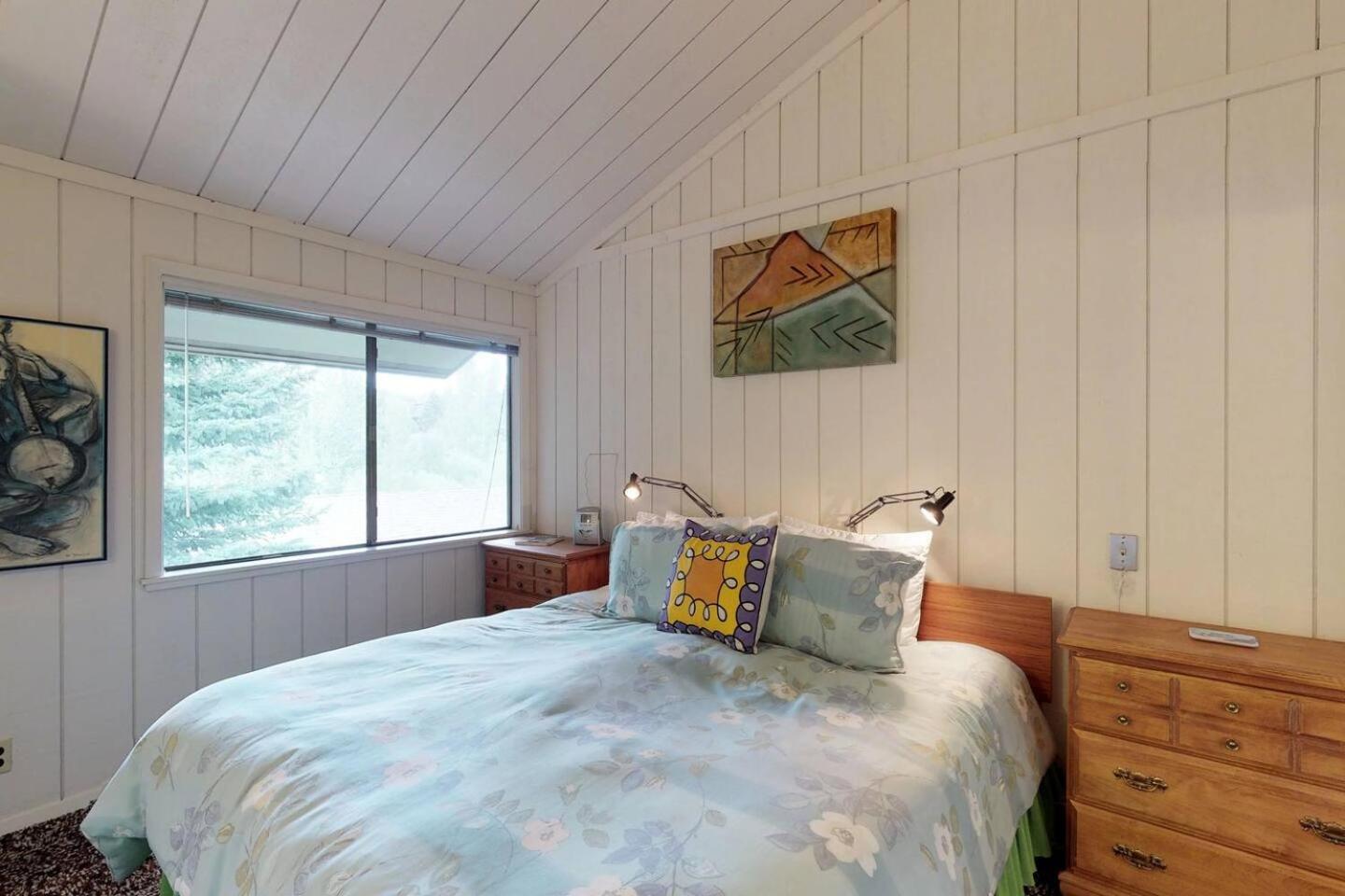 Retro 3BD Sun Valley Condo + FREE Resort Amenities!