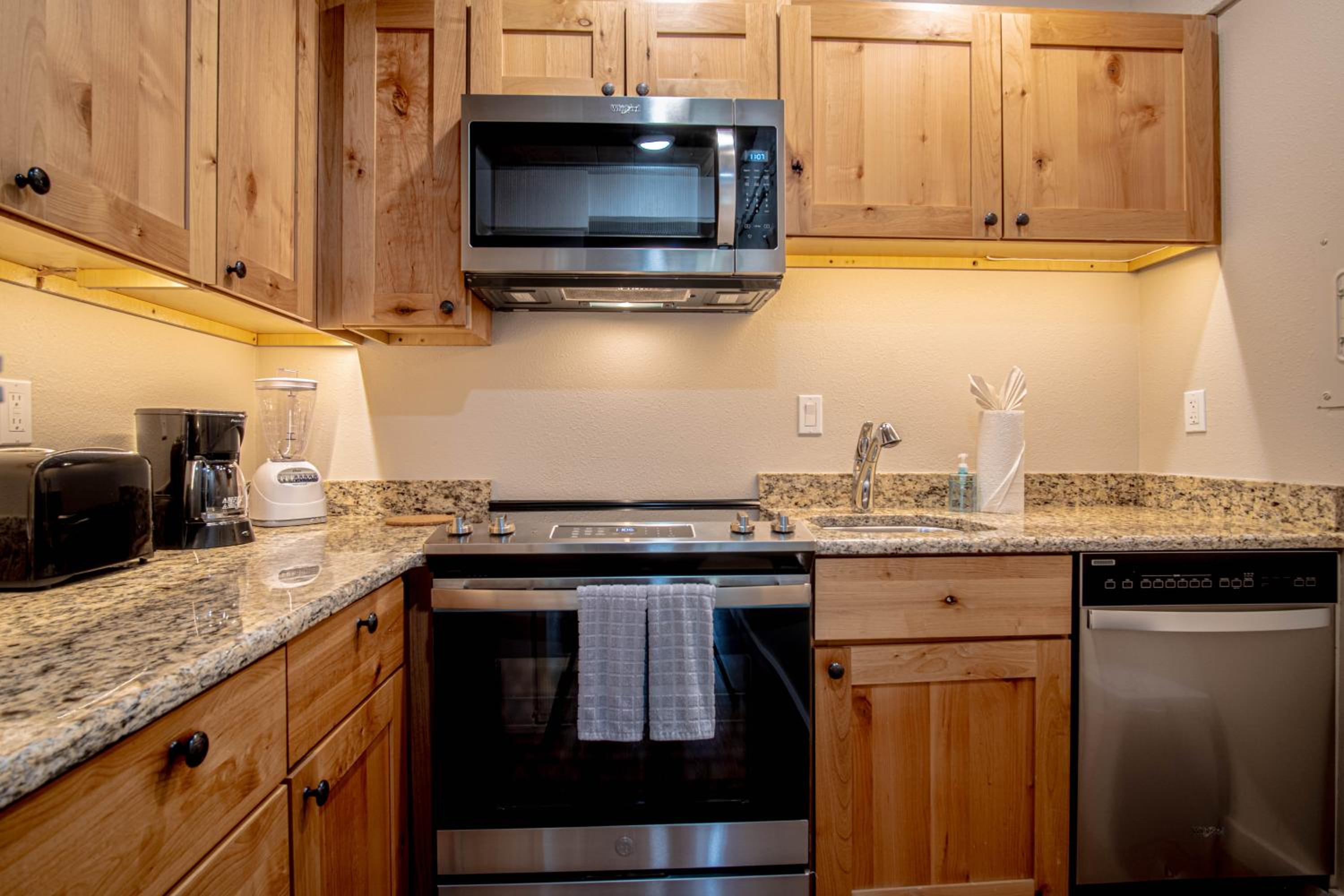Villager Vacation Condo + SV Resort Amenities
