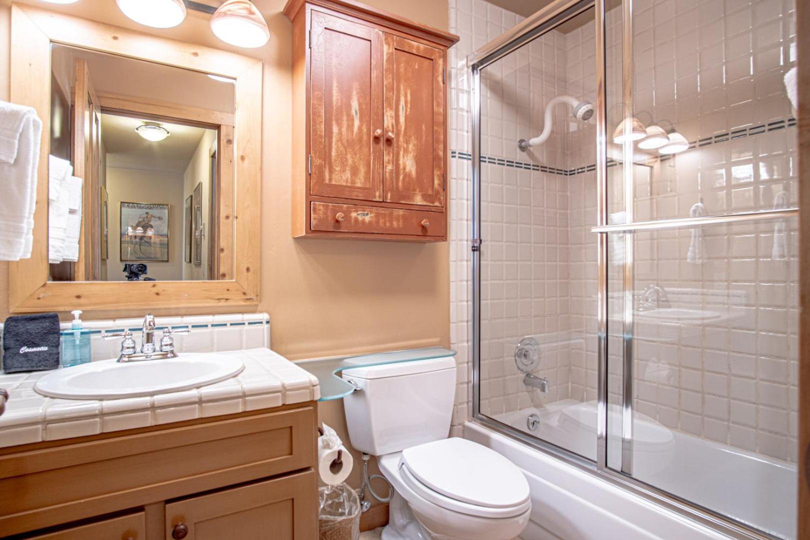 Andora Alpine Retreat - 2BD in downtown Ketchum