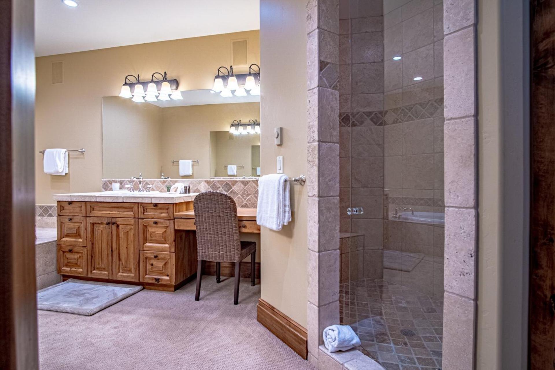 Lux Baldy Vista at Warm Springs Home + Hot Tub - Walk to SV Ski Lifts
