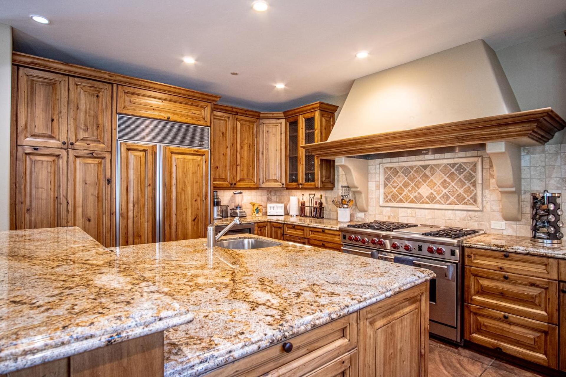 Lux Baldy Vista at Warm Springs Home + Hot Tub - Walk to SV Ski Lifts