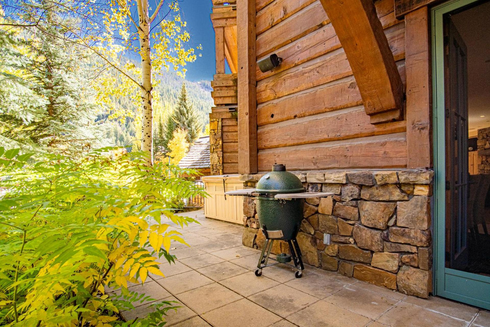 Lux Baldy Vista at Warm Springs Home + Hot Tub - Walk to SV Ski Lifts