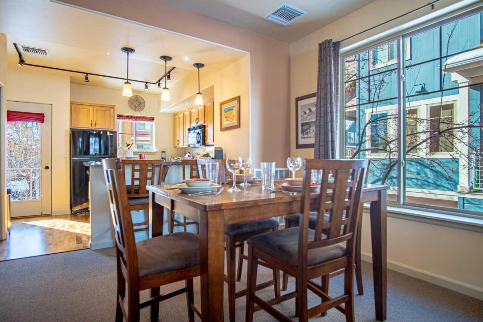 2BD Sweetwater Condo - Community Park, Pool + Hot Tub