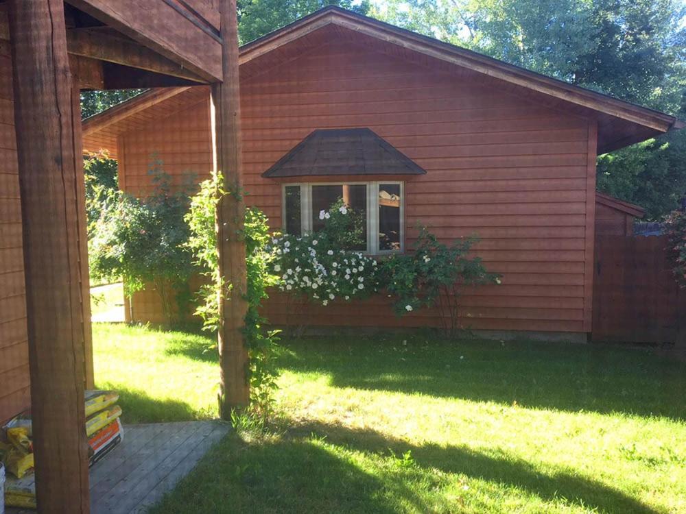 Creekside on Quigley - 3BD Private Home on trails + Hot Tub