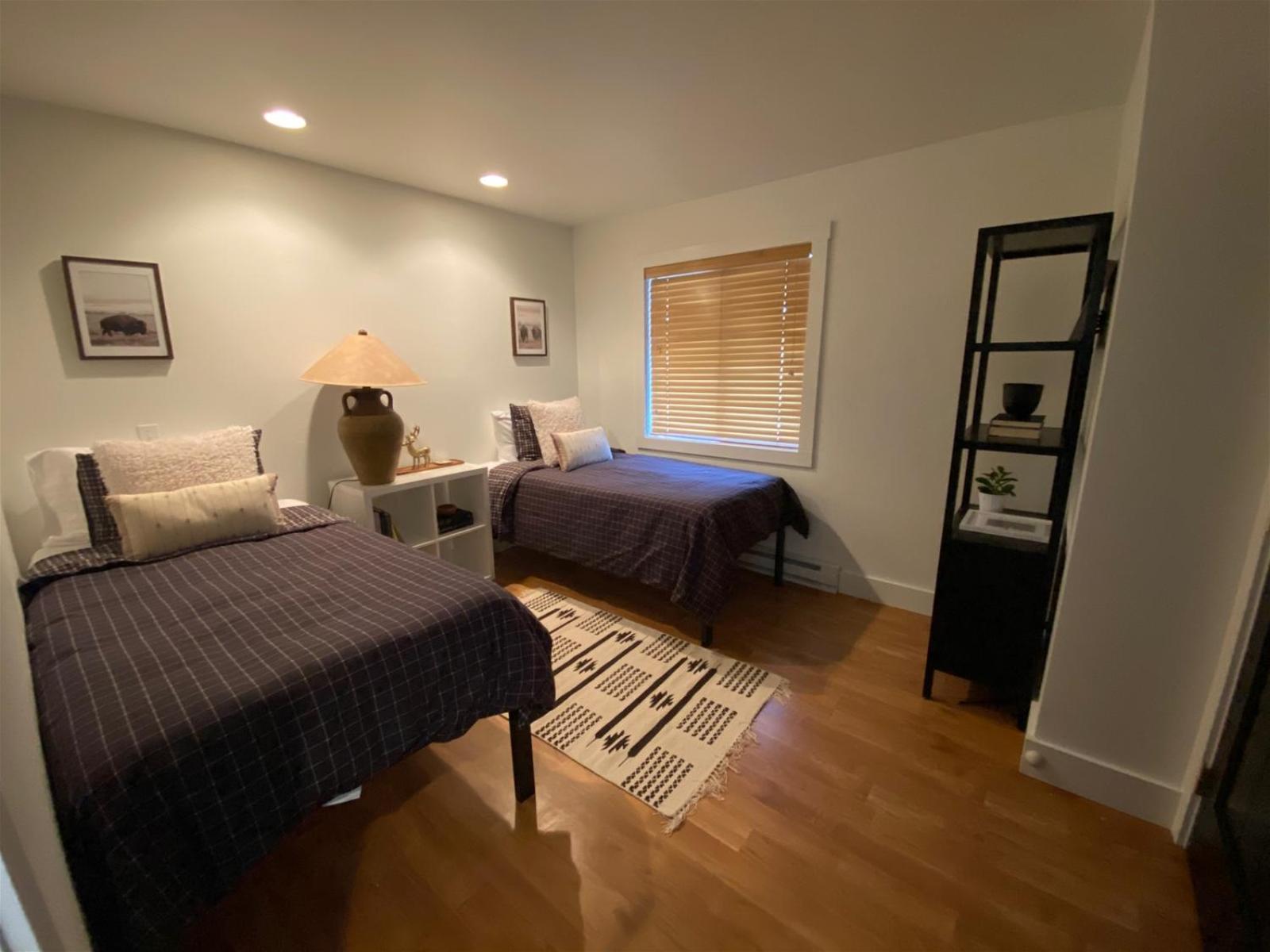 Andora Villa #123 Newly Remodeled 2 BR / 2Bath, Centrally Located, Close to Town Center