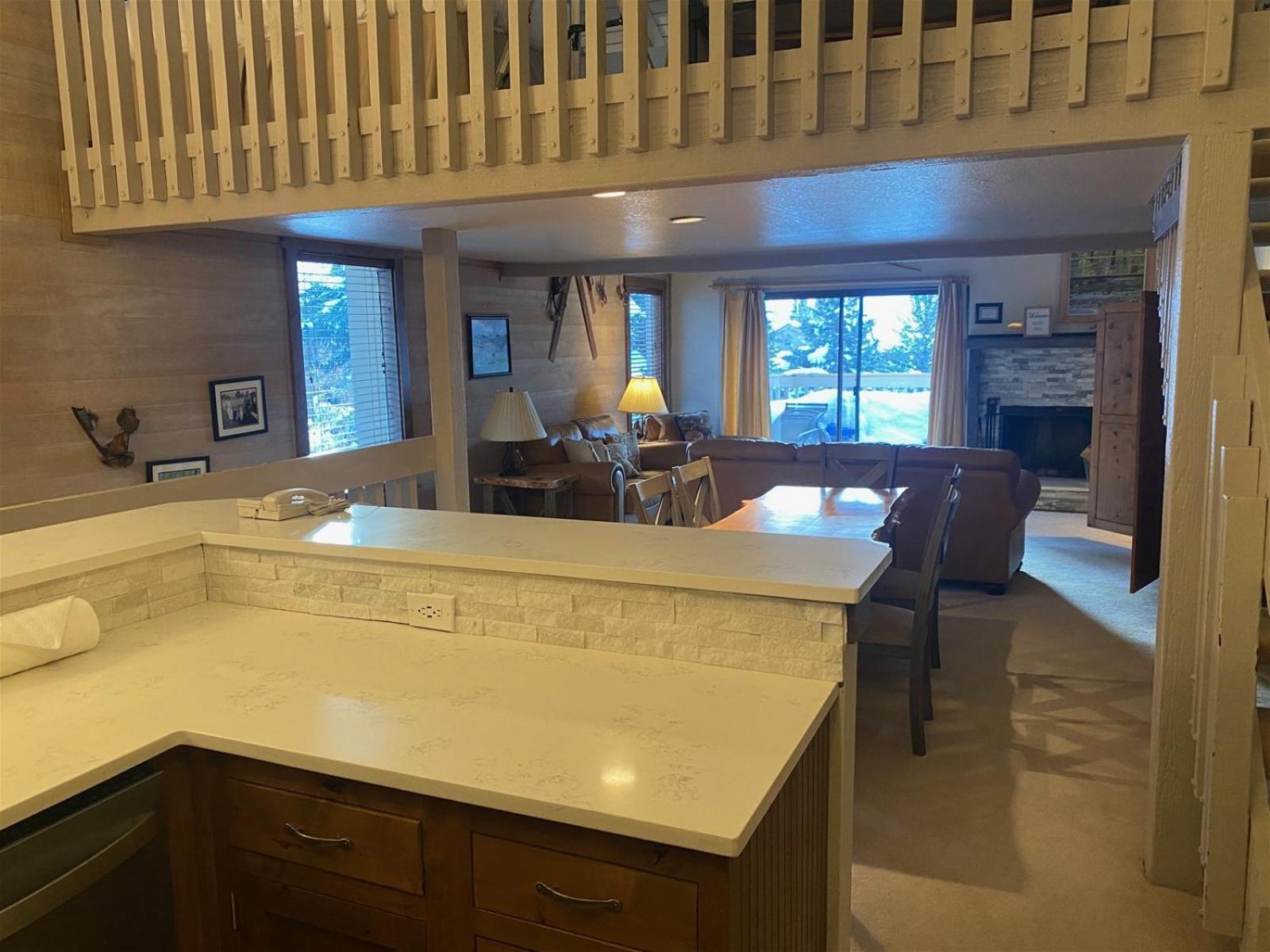 Snow Creek 1551 - Ski-in/Ski-out + Pool & Hot Tub