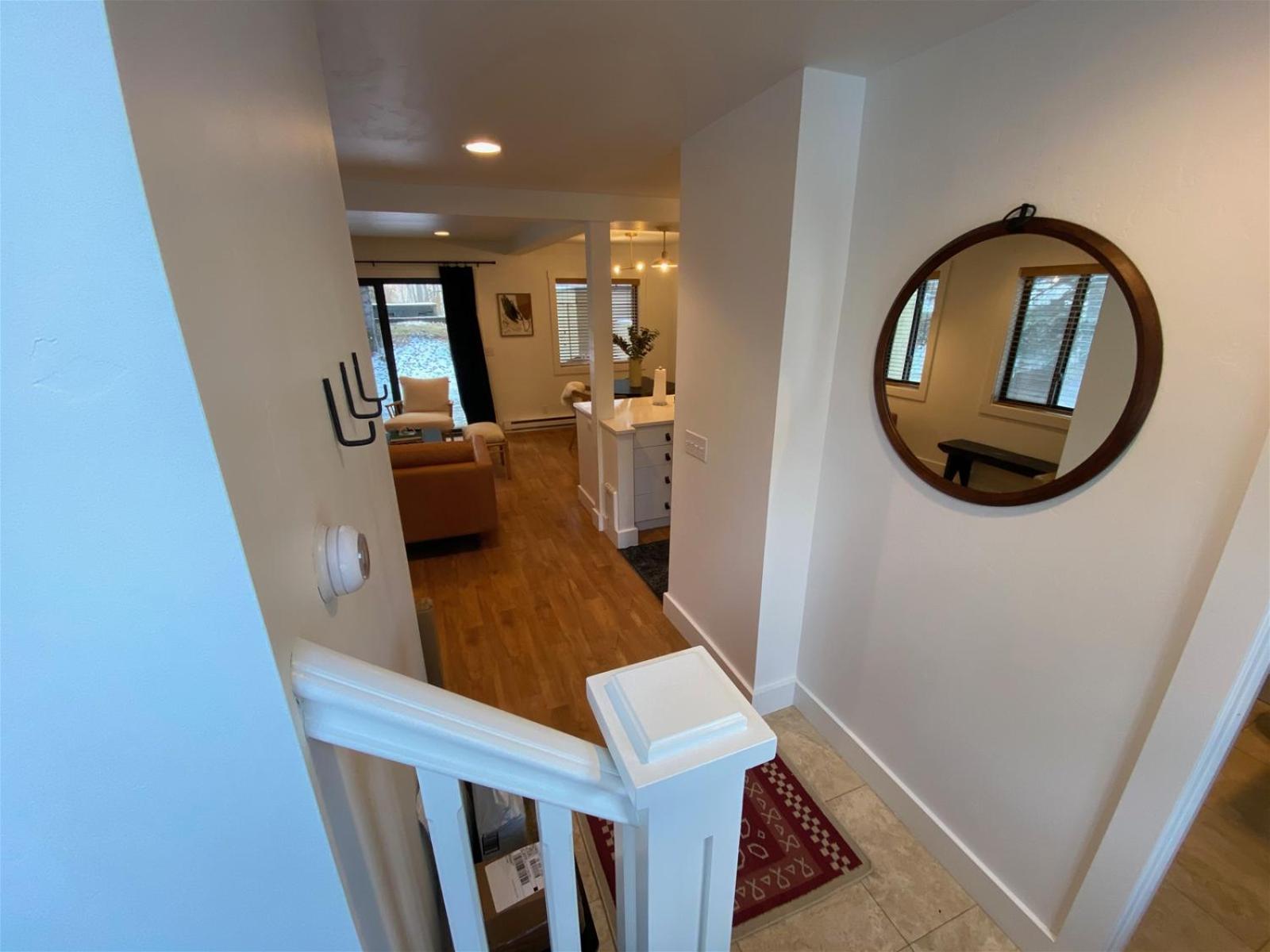 Andora Villa #123 Newly Remodeled 2 BR / 2Bath, Centrally Located, Close to Town Center