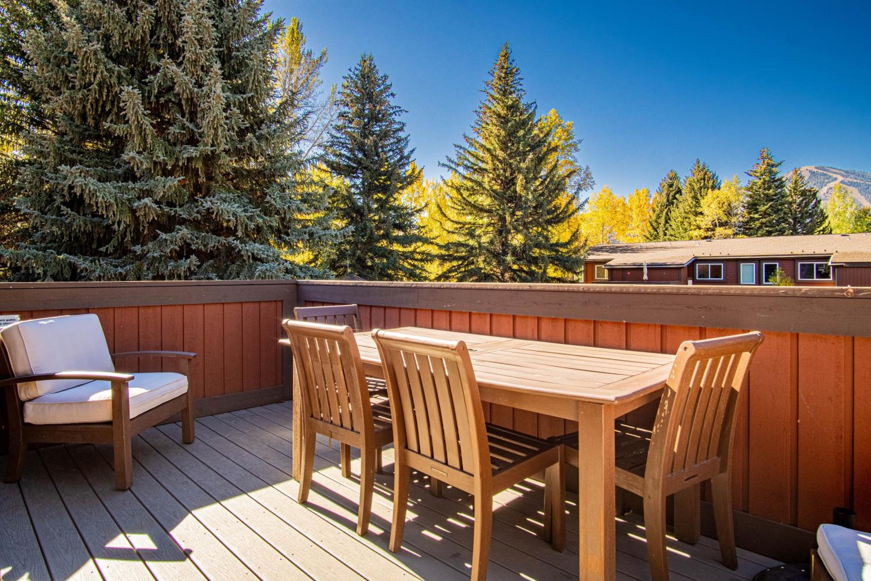 Atelier Alpine - Modern 2BD Condo w/Baldy Views