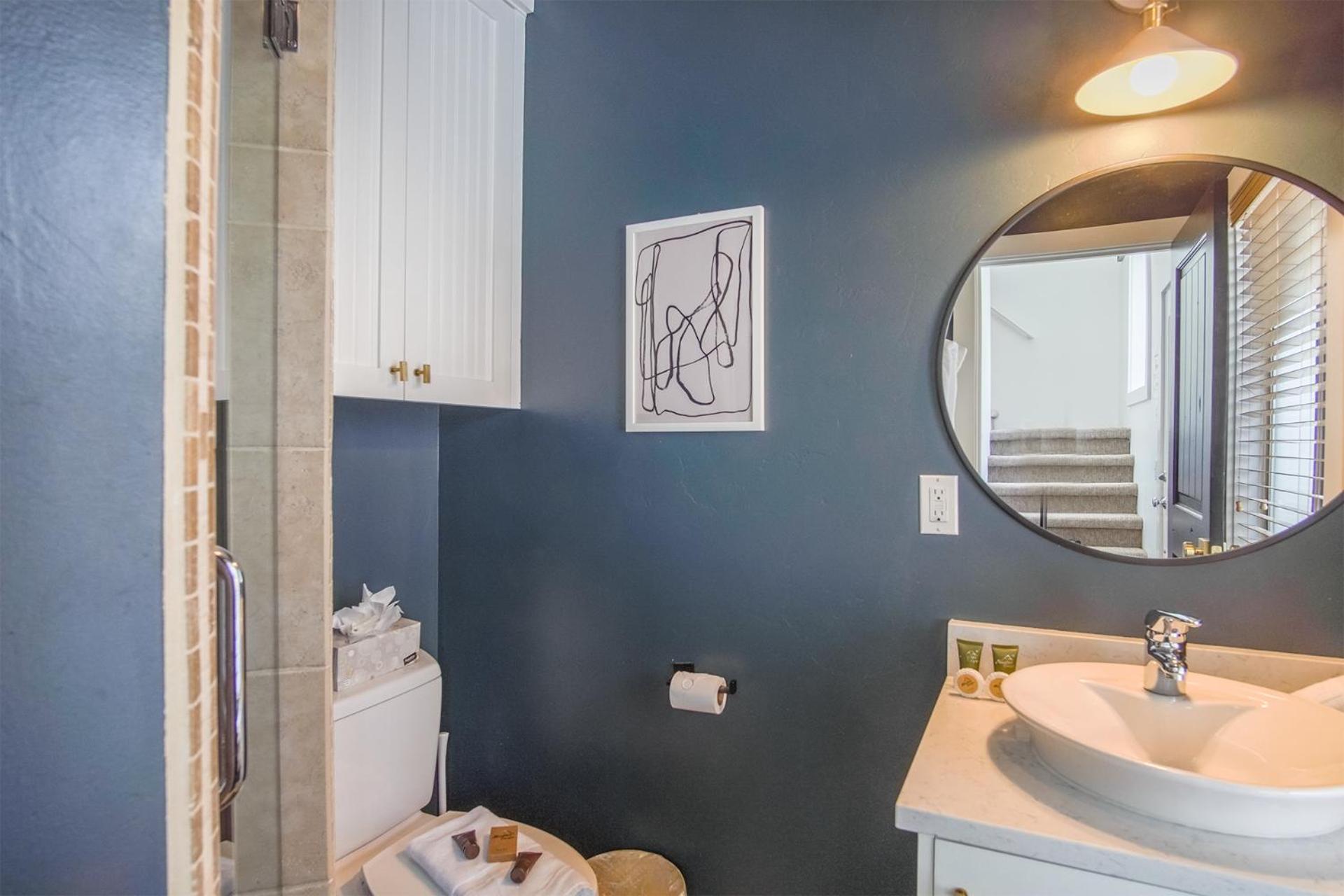 Andora Villa #123 Newly Remodeled 2 BR / 2Bath, Centrally Located, Close to Town Center