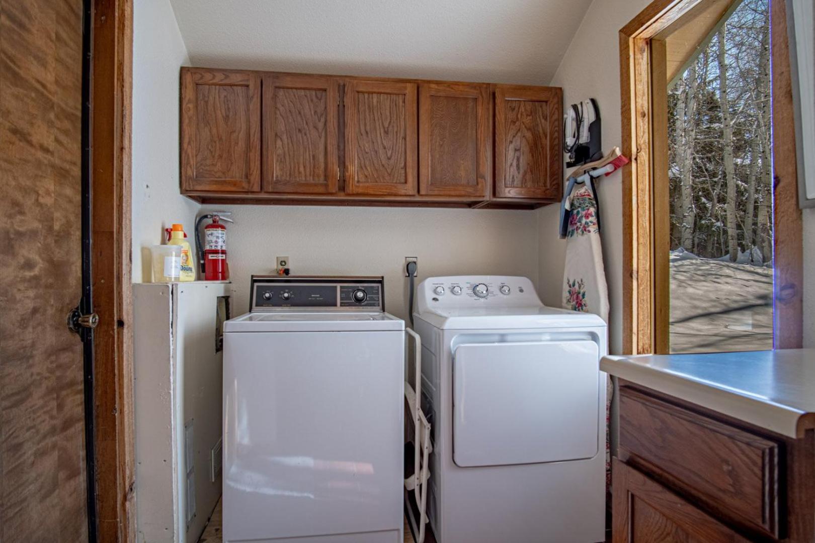 #104 Private Hot Tub, 2 car garage, abundant parking, Elkhorn Amenities