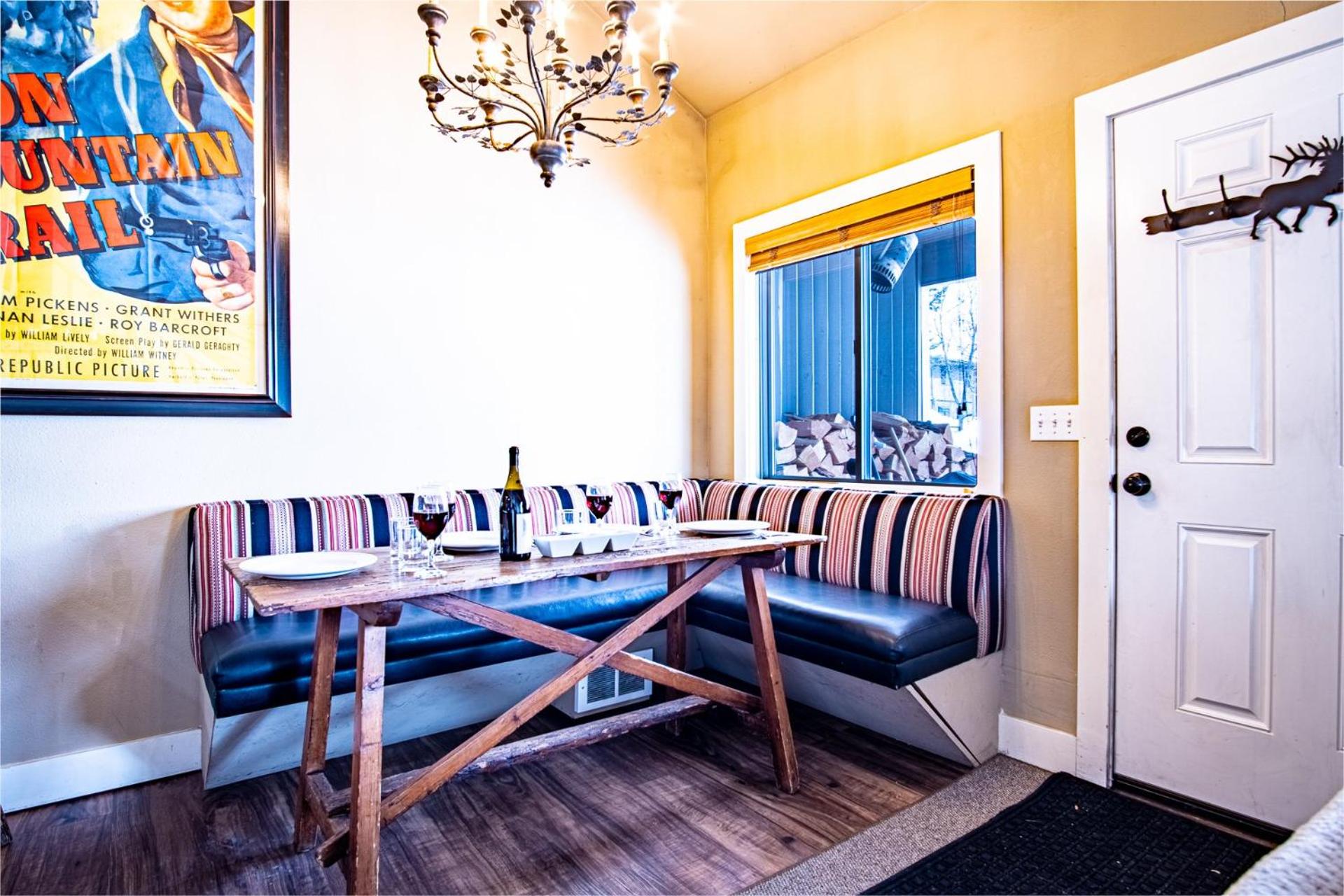 3BD Downtown Ketchum Ski Condo - Near Ski Lifts