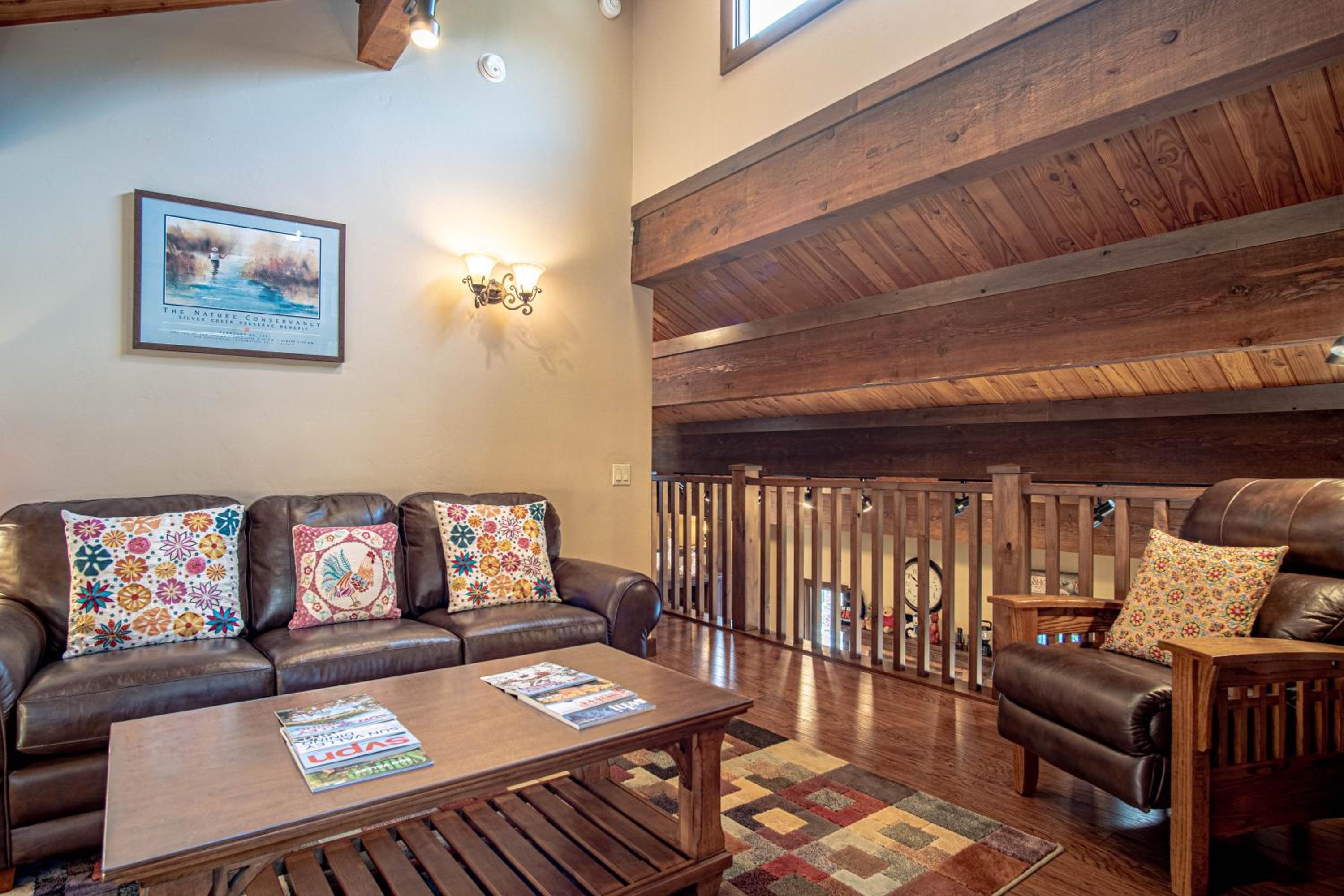 Chocolate Gulch Cabin - North of Ketchum