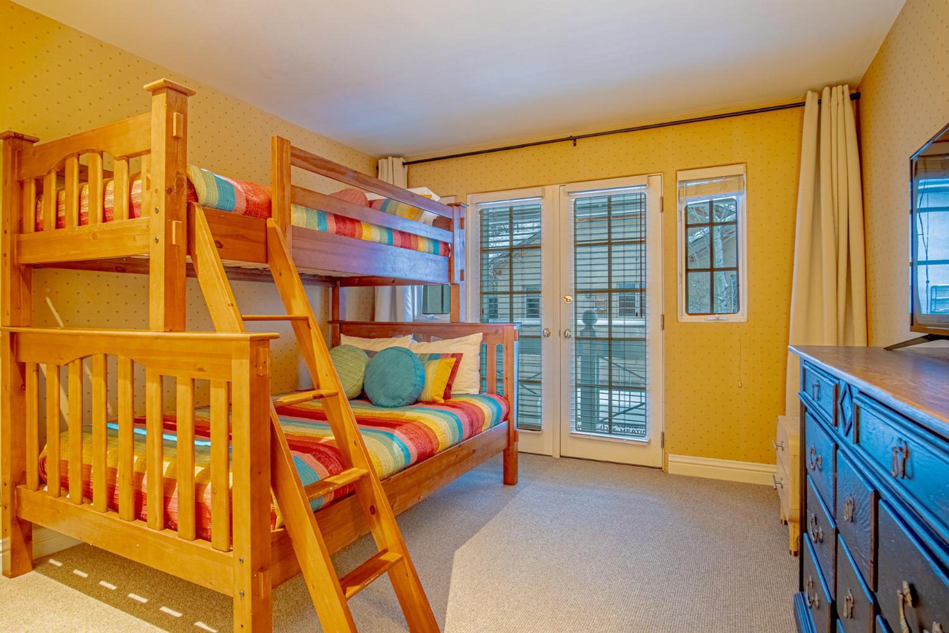 Trail Creek Treasure - Luxury 3BD nr SV Ski Lifts