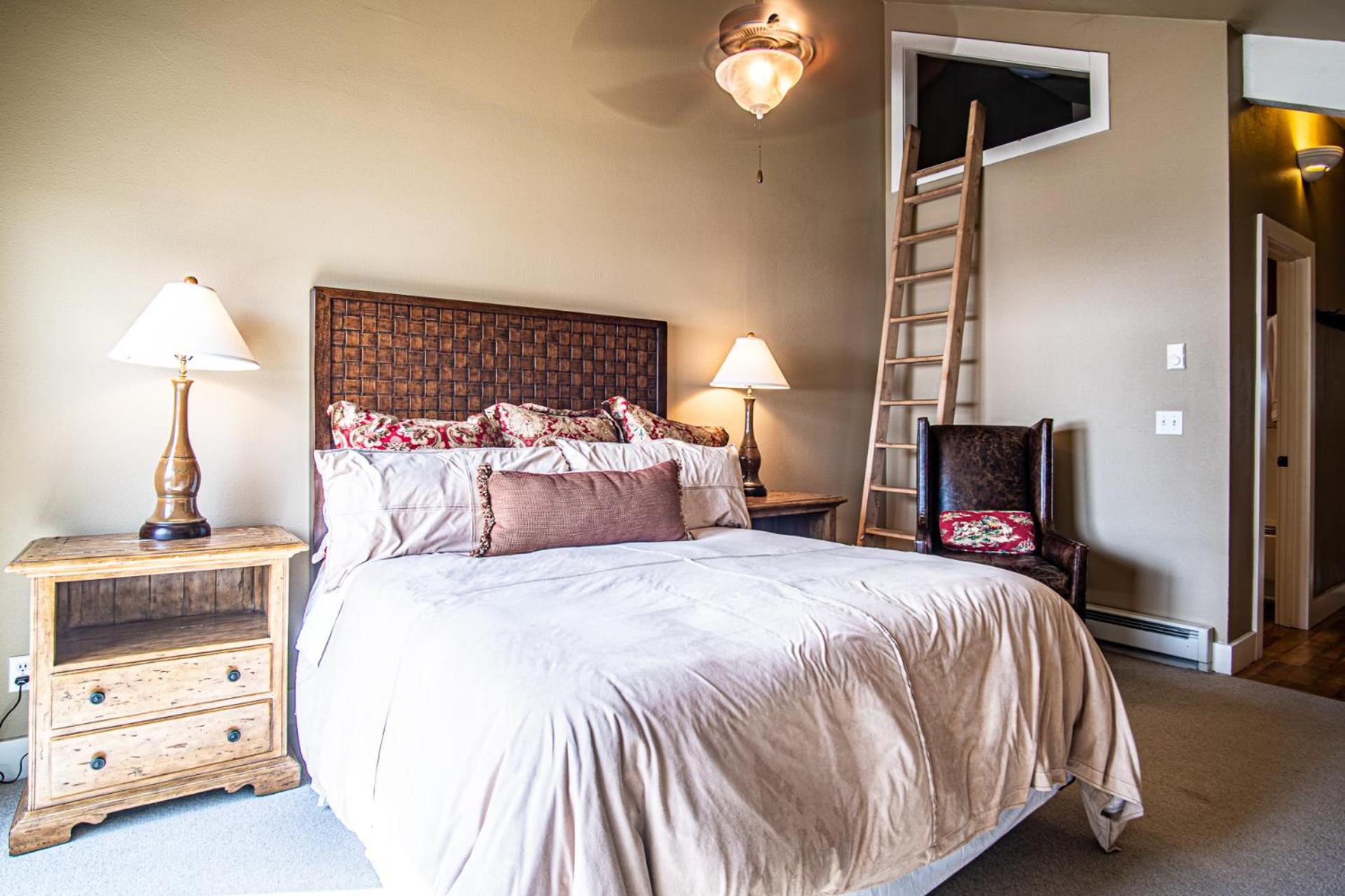 3BD Downtown Ketchum Ski Condo - Near Ski Lifts