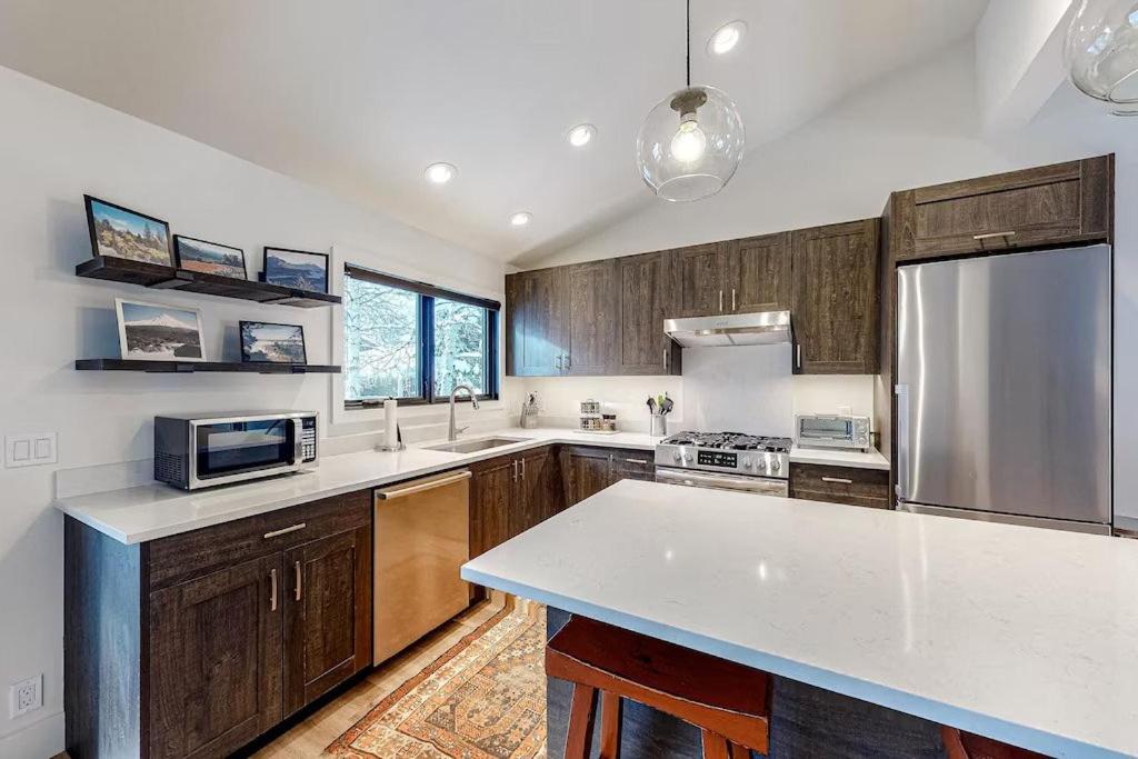 West Ketchum Condo - Near downtown & Sun Valley ski lifts