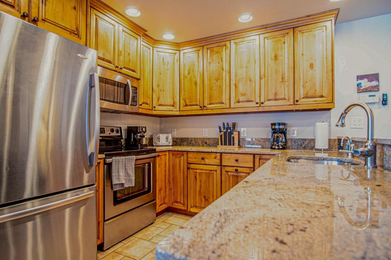 SV164 - Walk to Lifts & Town - Hot Tub & Pool
