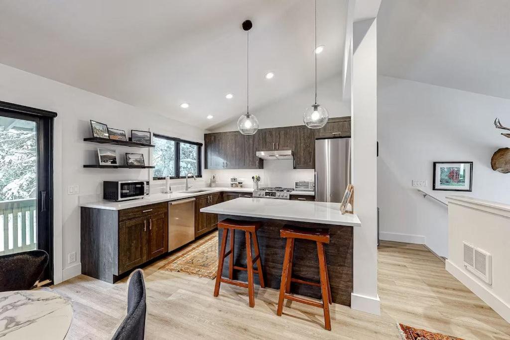 West Ketchum Condo - Near downtown & Sun Valley ski lifts