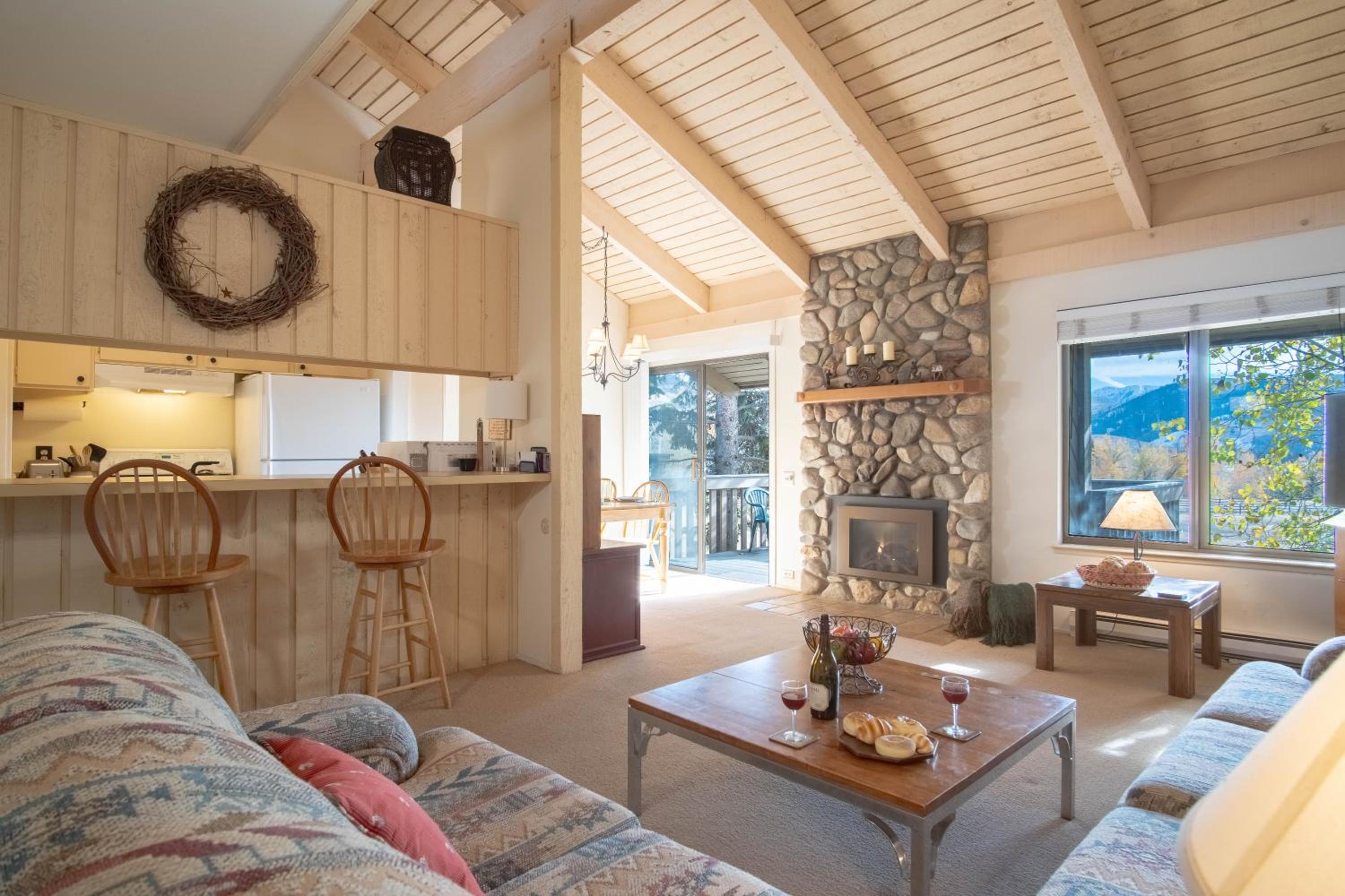 SV132 - Walk to Lifts & Town - Hot Tub & Pool