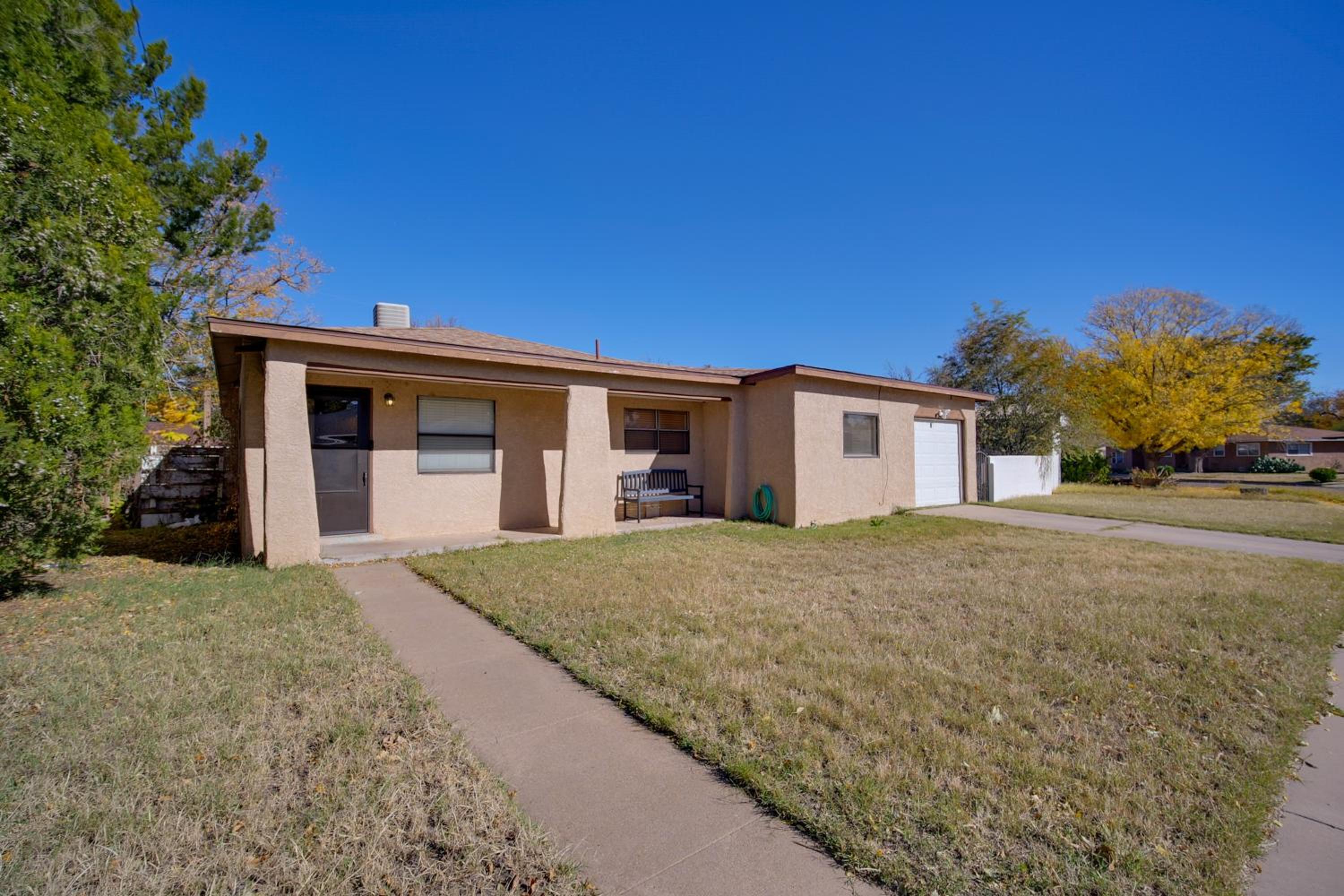 1 Mi to ENMU Portales Family Home with Yard!