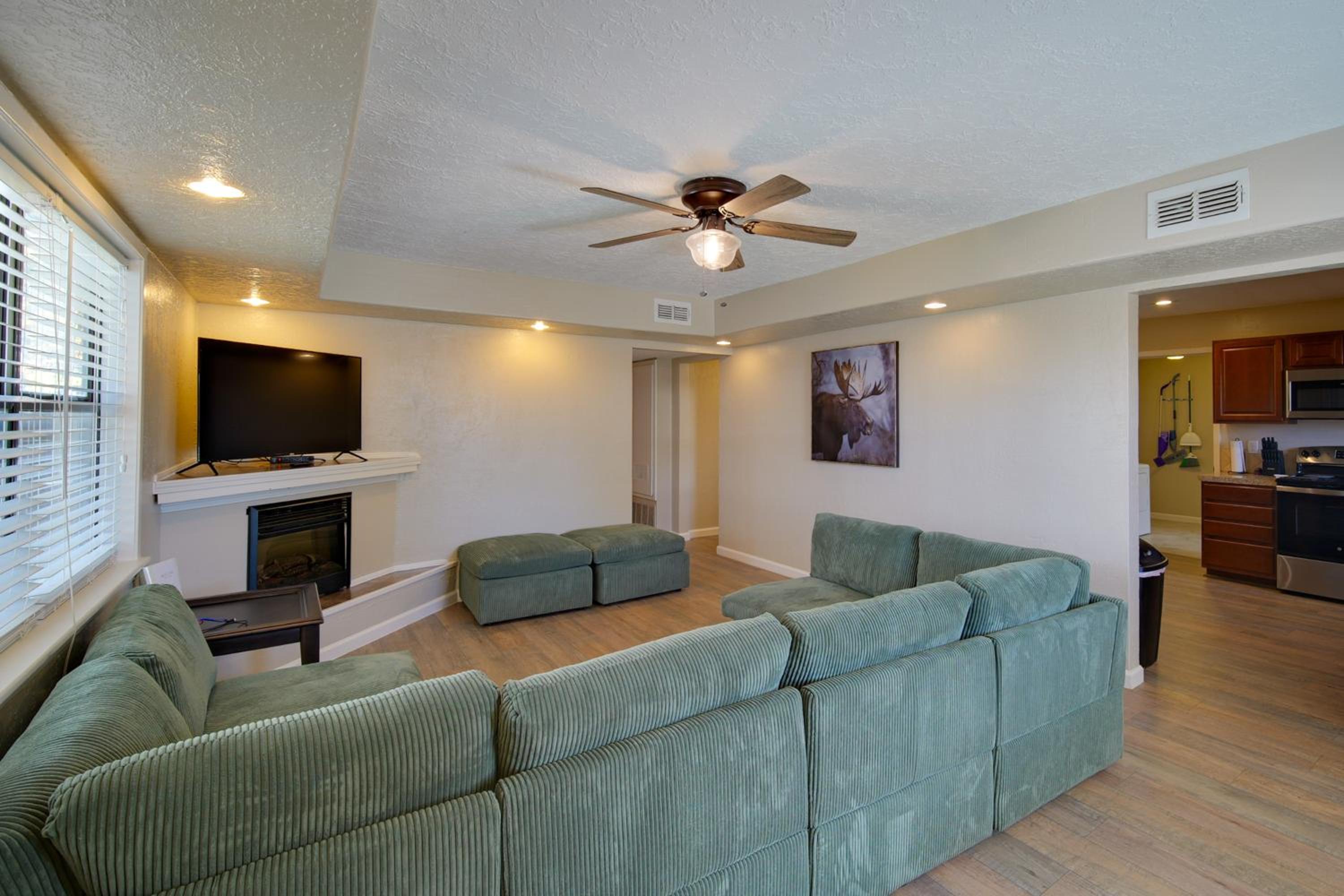 1 Mi to ENMU Portales Family Home with Yard!