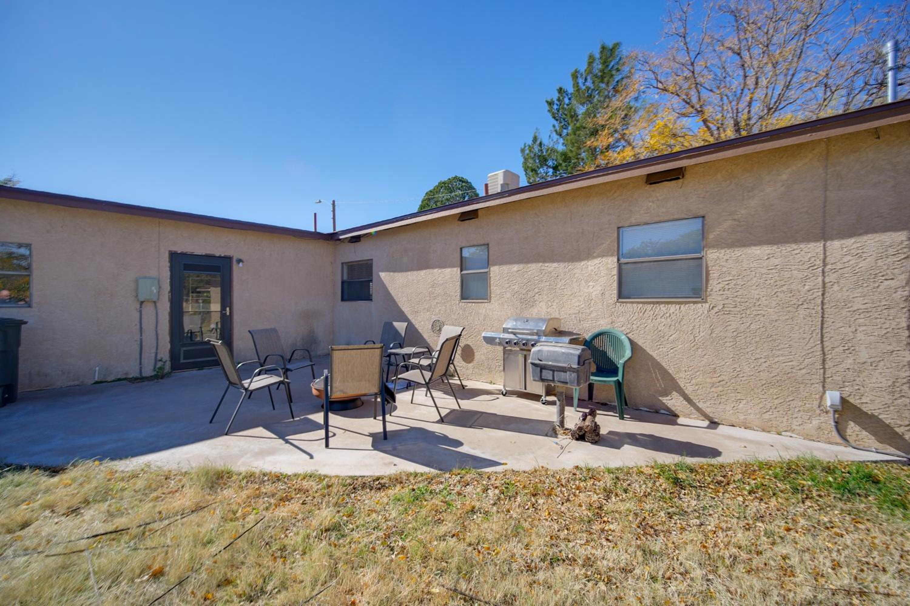 1 Mi to ENMU Portales Family Home with Yard!