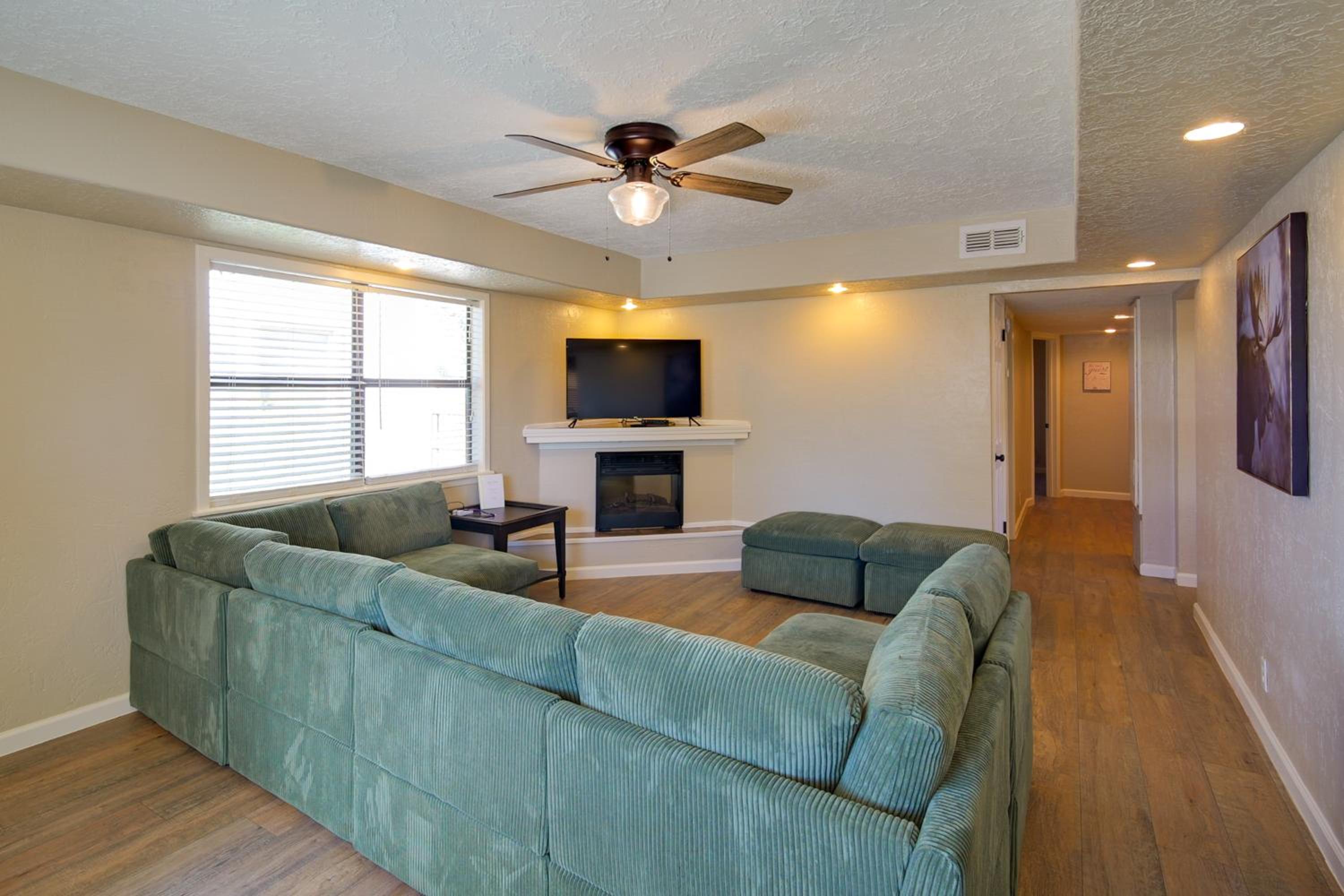 1 Mi to ENMU Portales Family Home with Yard!