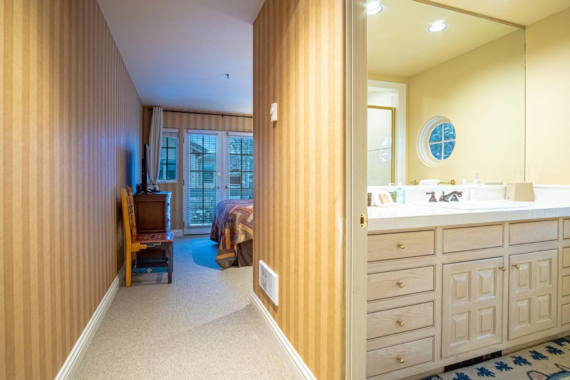 Trail Creek Treasure - Luxury 3BD nr SV Ski Lifts