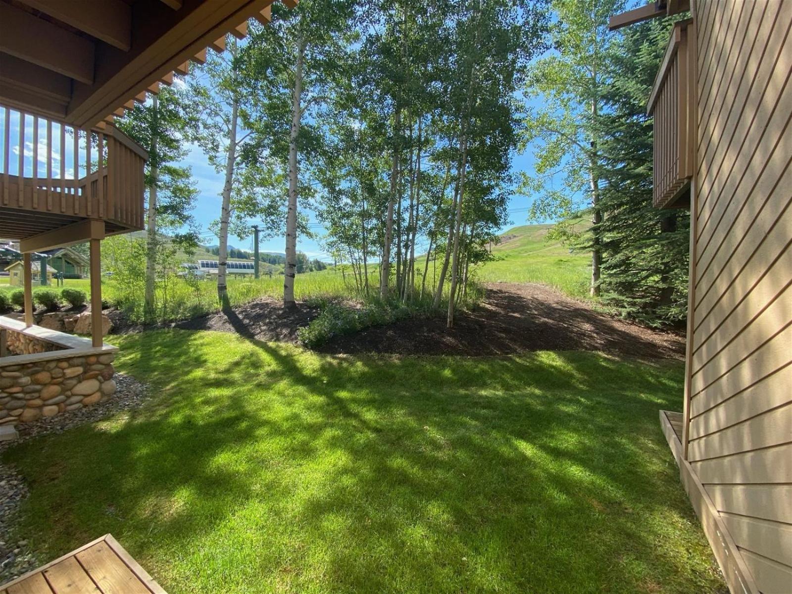 Snow Creek 1553 - Ski-in/Ski-out + Pool & Hot Tub