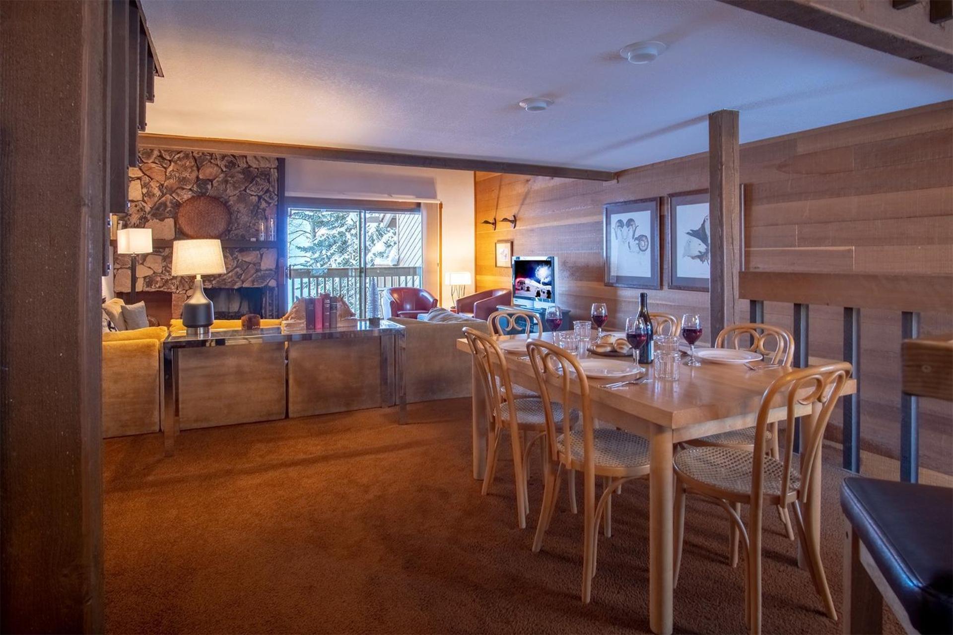 Snow Creek 1553 - Ski-in/Ski-out + Pool & Hot Tub