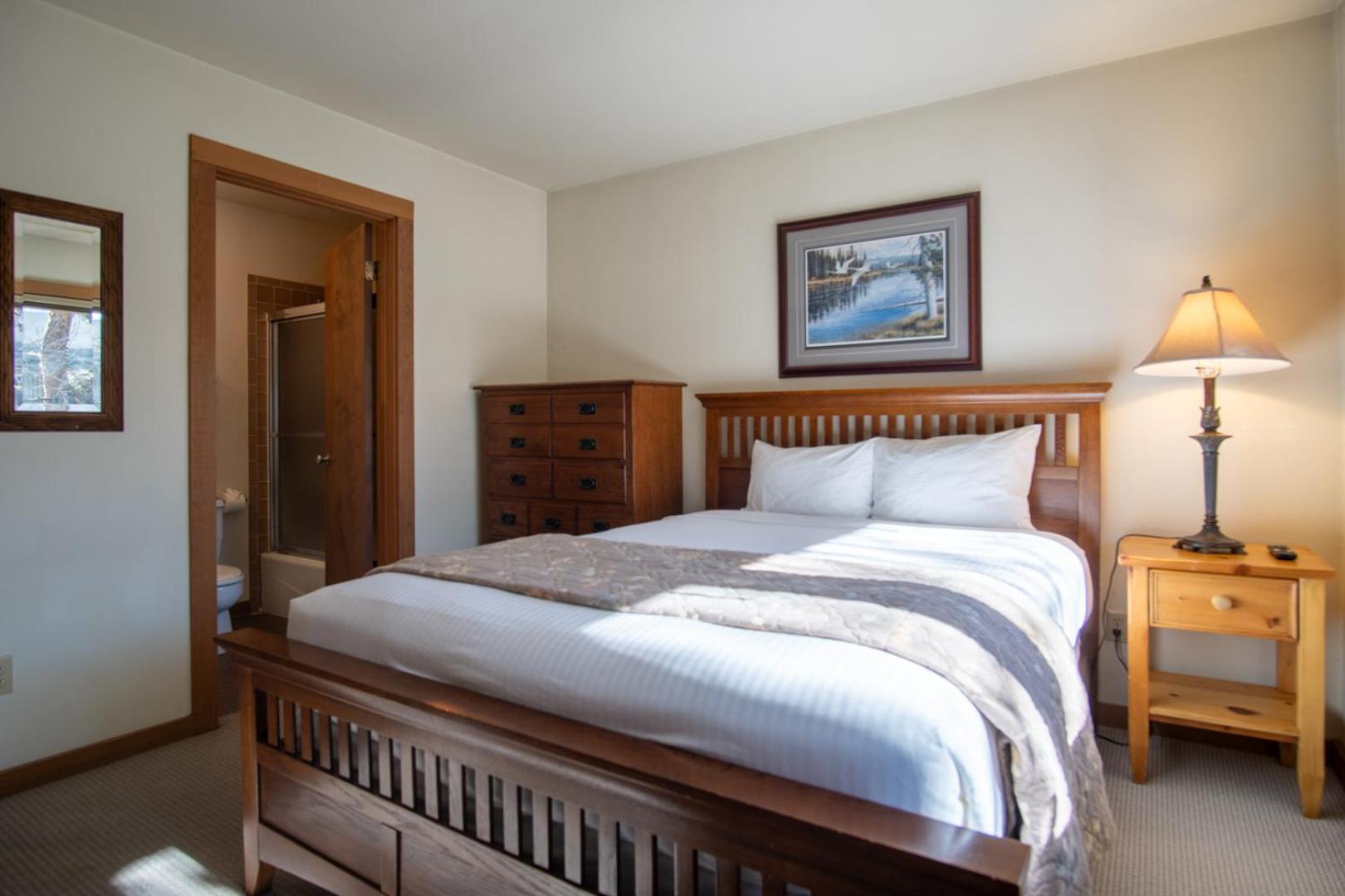 Stonehenge Condo - Nr Ski Lifts & Downtown!