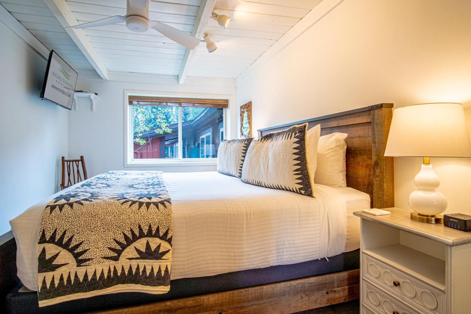 Atelier Allure - 2BD Mountain View + FREE Resort Amenities