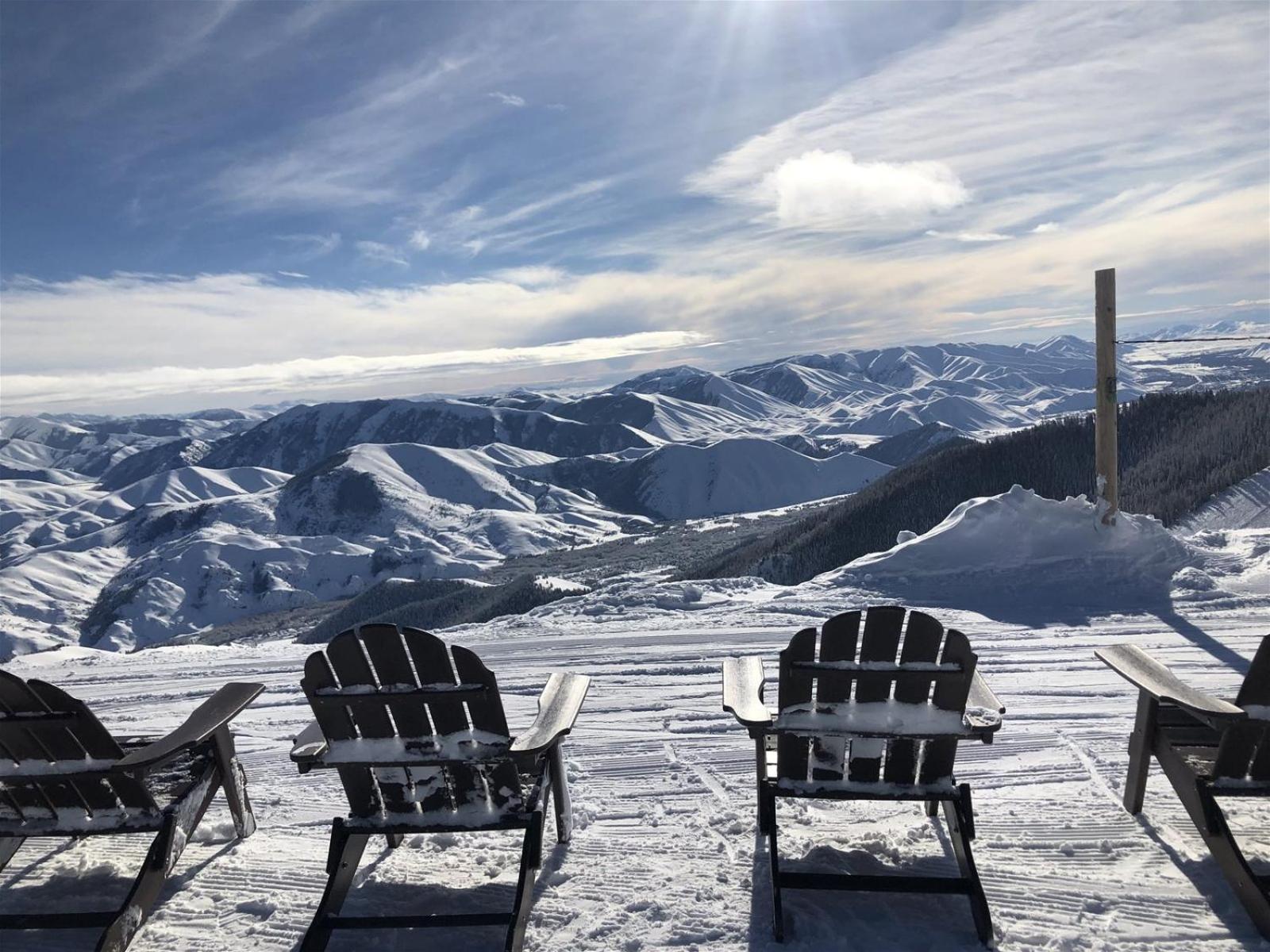 Snow Creek 1553 - Ski-in/Ski-out + Pool & Hot Tub