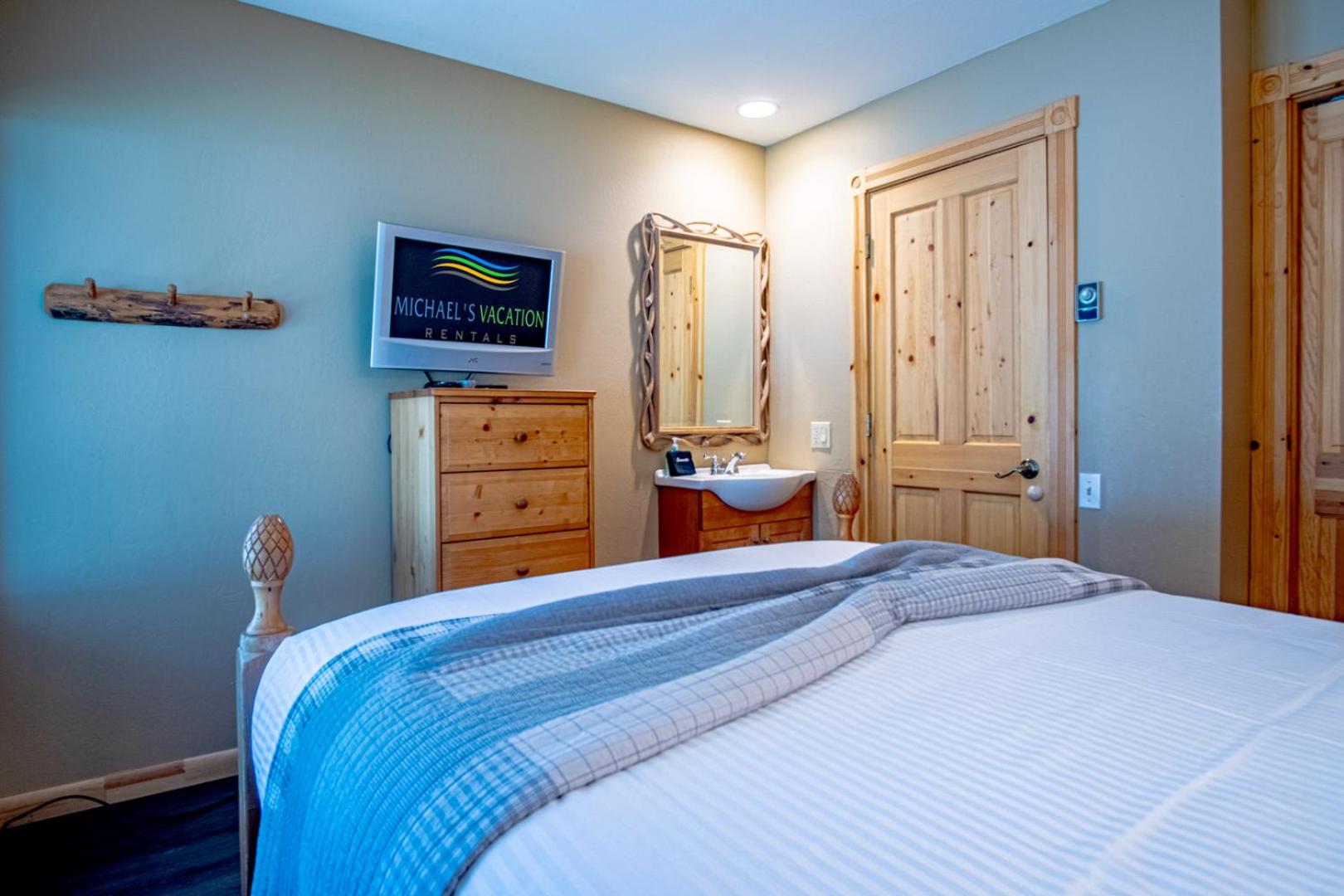SV113 - Walk to Lifts & Town - Hot Tub & Pool