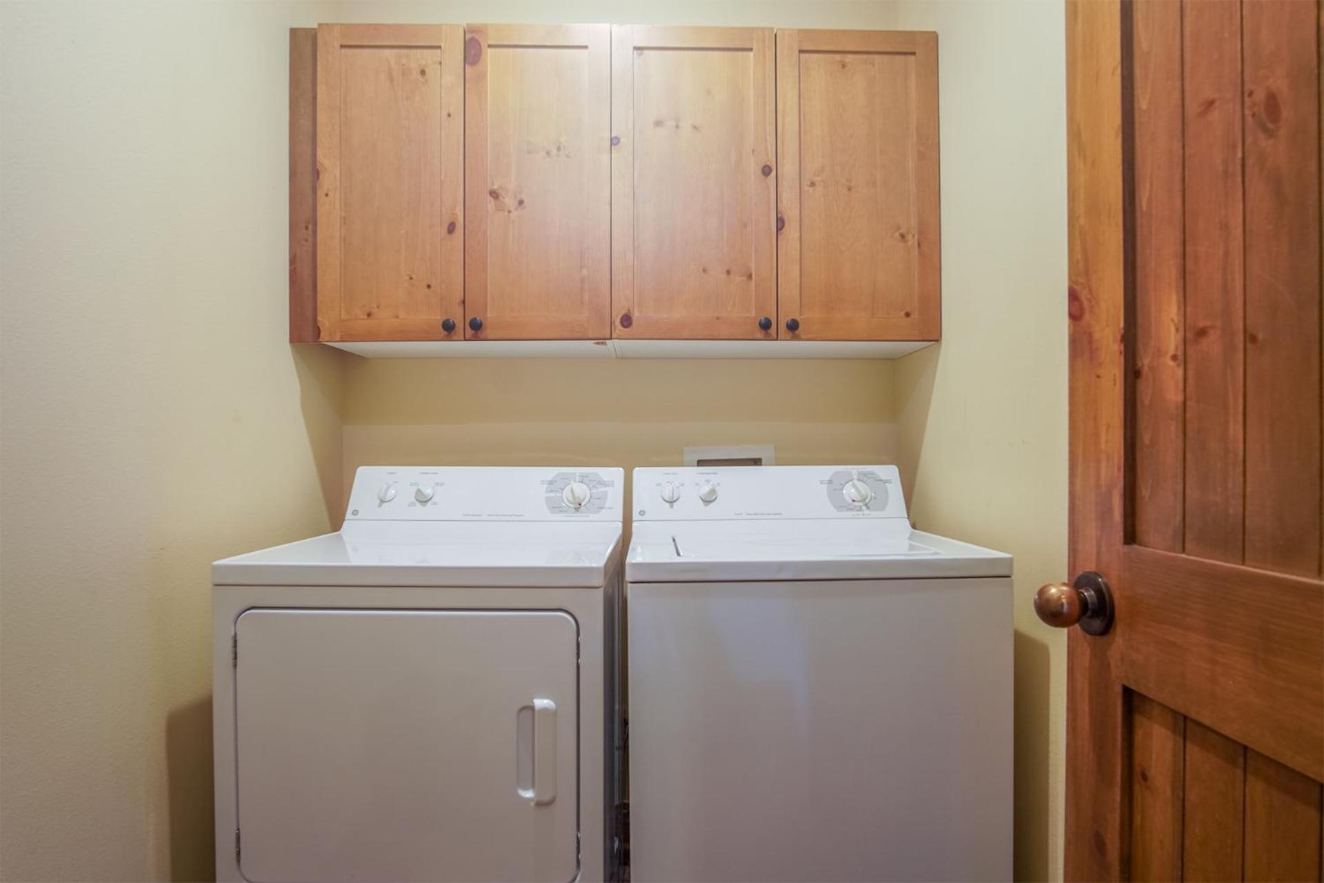 The Fields - 110 is a Cozy Mountain Condo with Access to Everything - Community Hot Tub