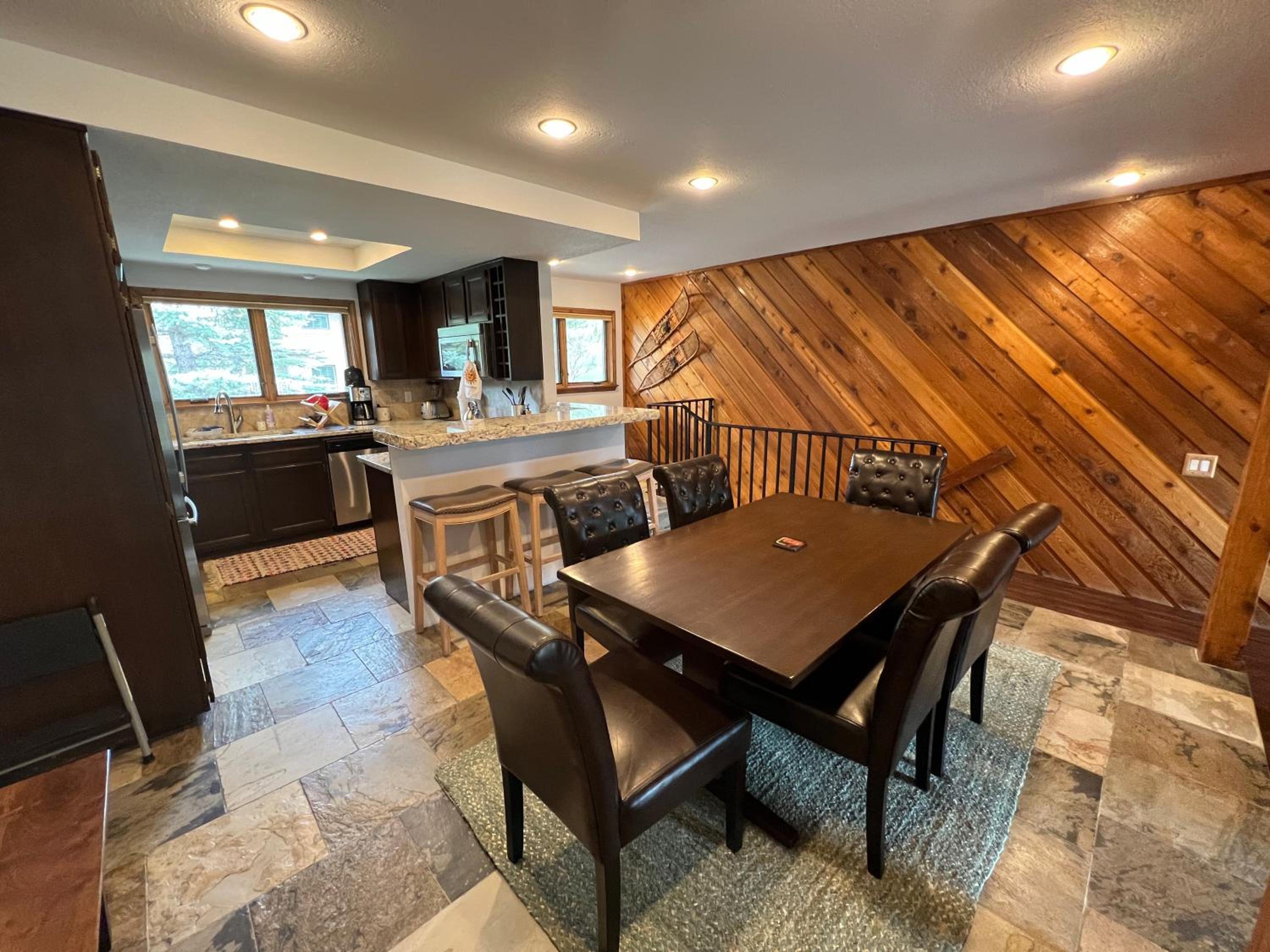 Ridge Condo - Modern Luxury Condo w/Resort Amenities