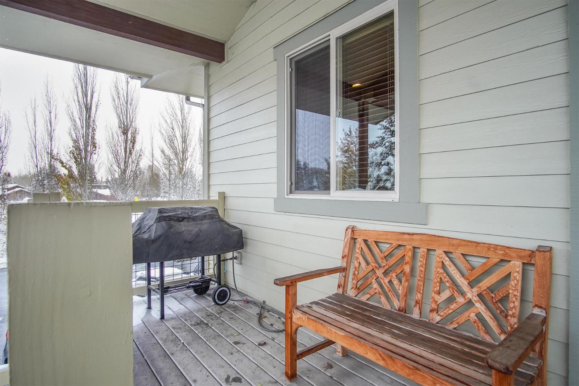 The Fields - 110 is a Cozy Mountain Condo with Access to Everything - Community Hot Tub