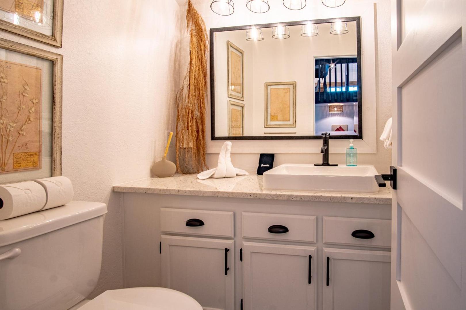 Sunburst 33 - 3BD + Loft + Resort Amenities
