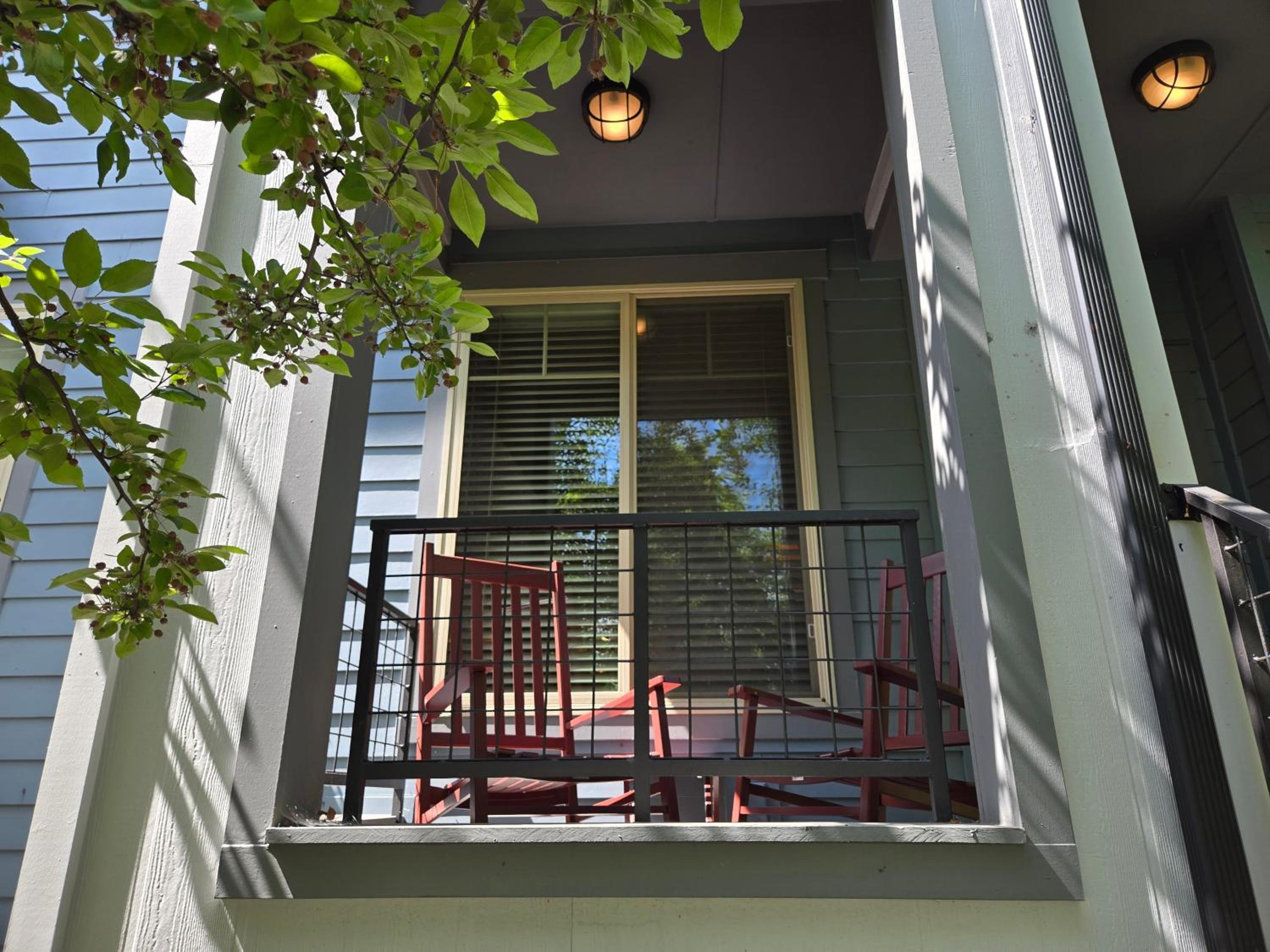 2BD Sweetwater Condo - Community Park, Pool + Hot Tub