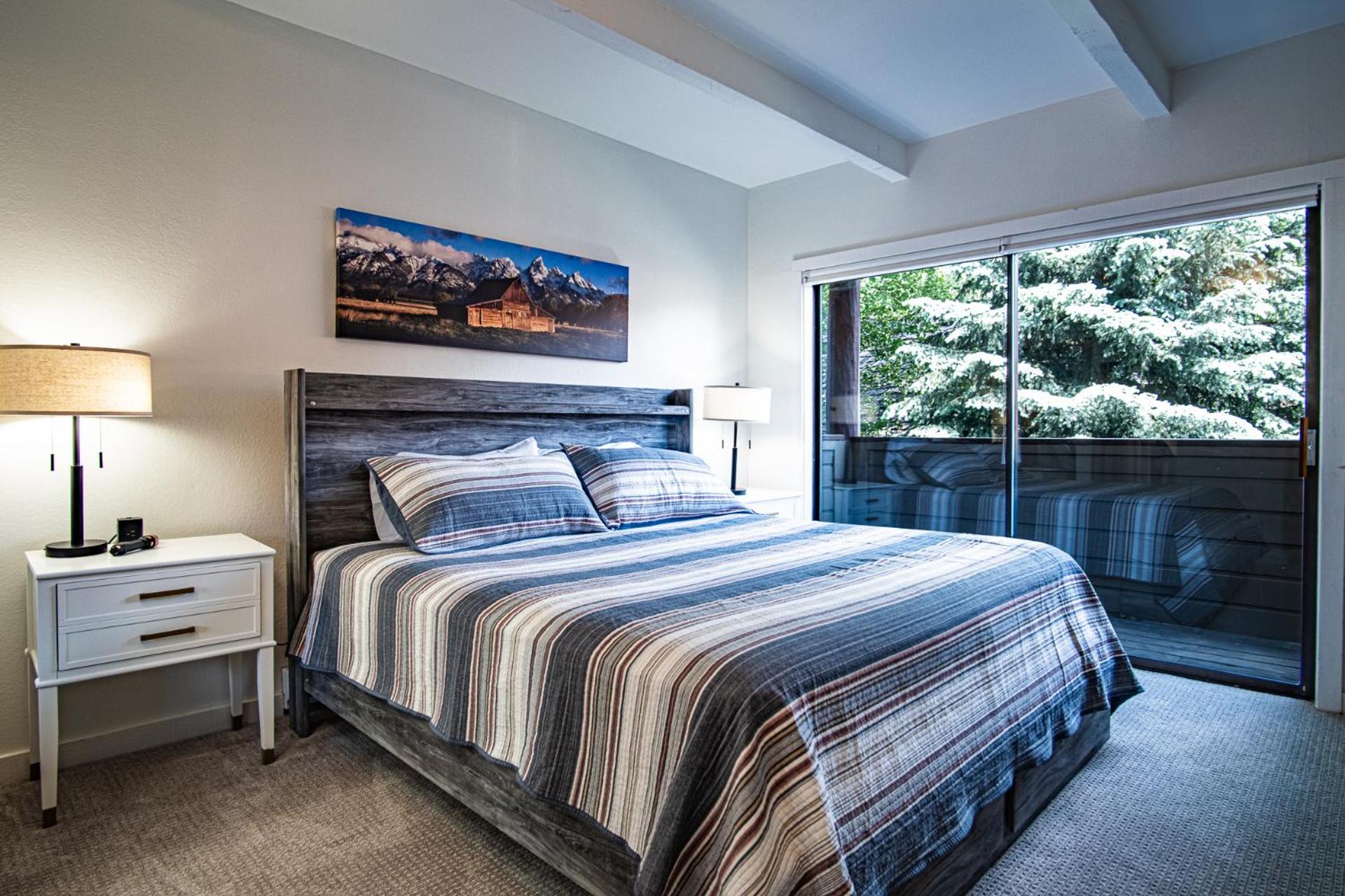 Downtown Ketchum Condo - Walk to Ski Lifts!