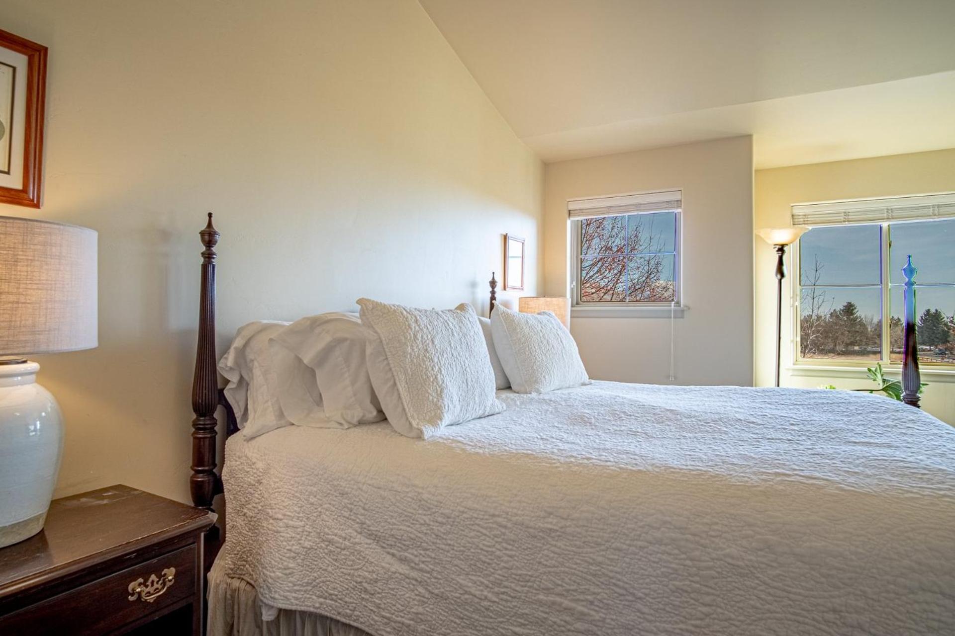 2BD Sweetwater Condo - Community Park, Pool + Hot Tub