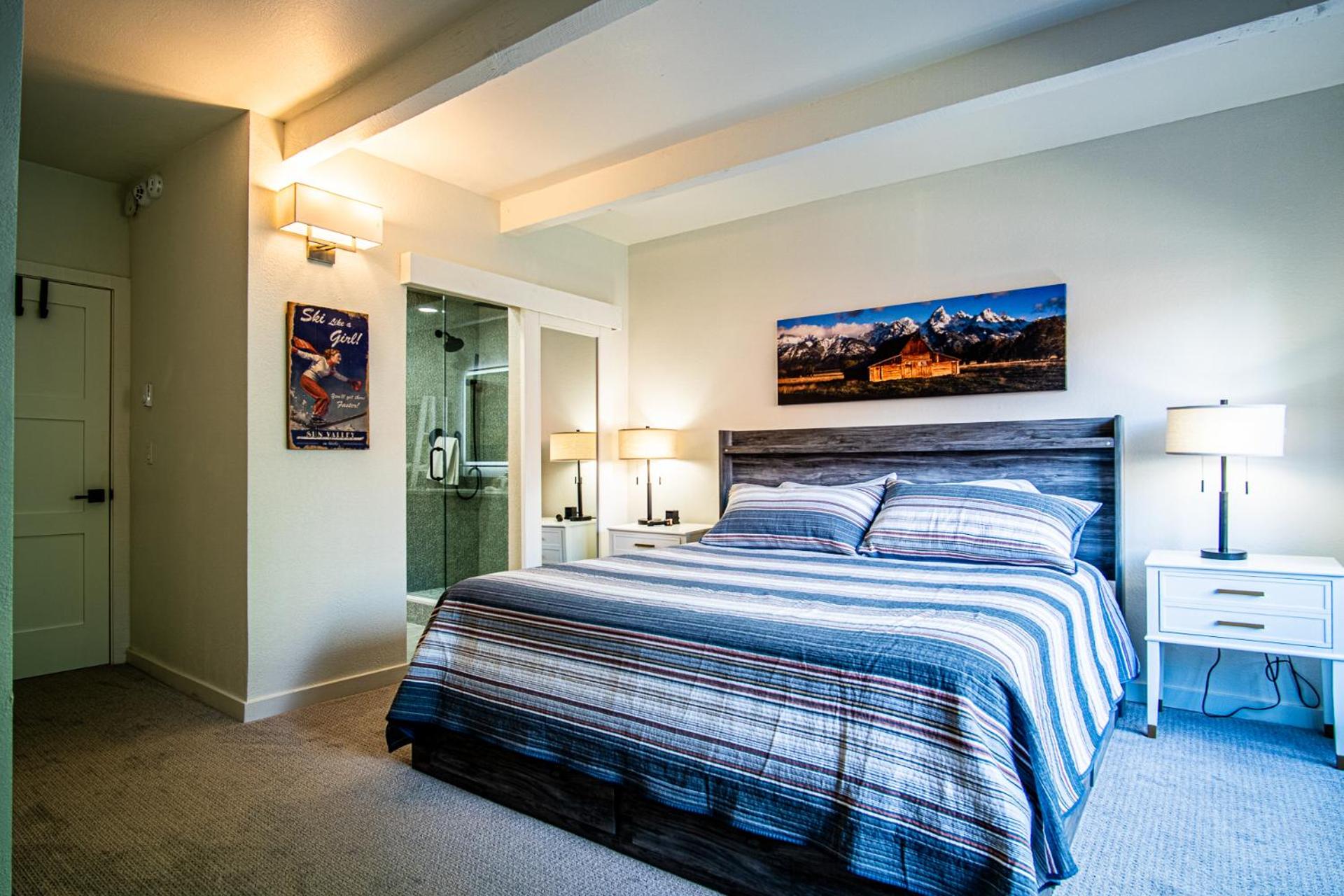 Downtown Ketchum Condo - Walk to Ski Lifts!