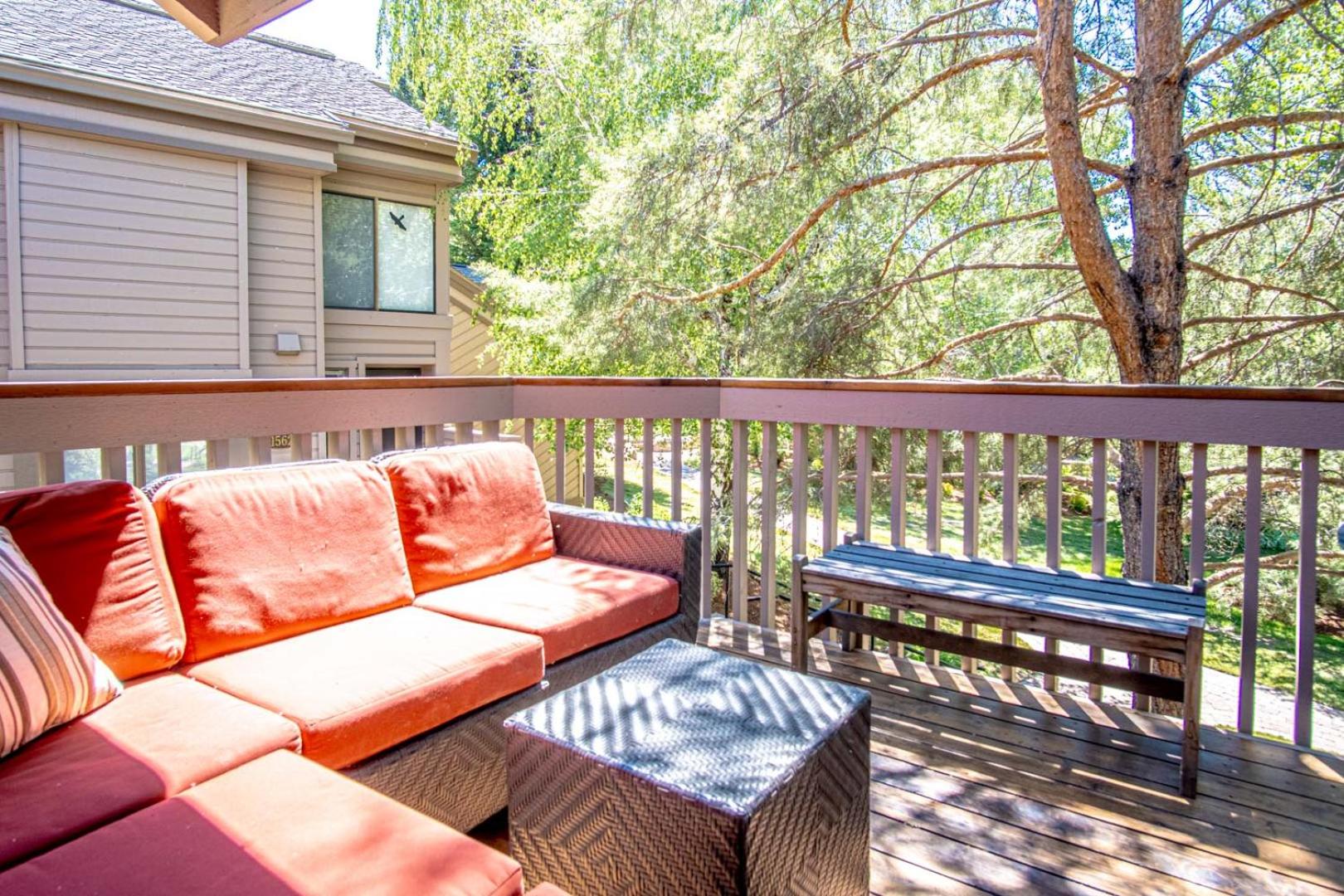 Snow Creek 1557 - Pool & Hot Tub + Ski-in/Ski-out