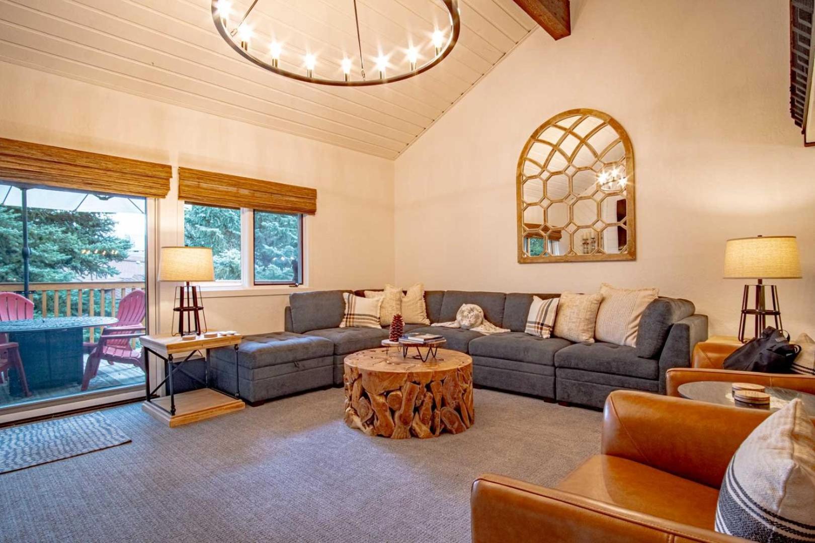 Sunburst 33 - 3BD + Loft + Resort Amenities